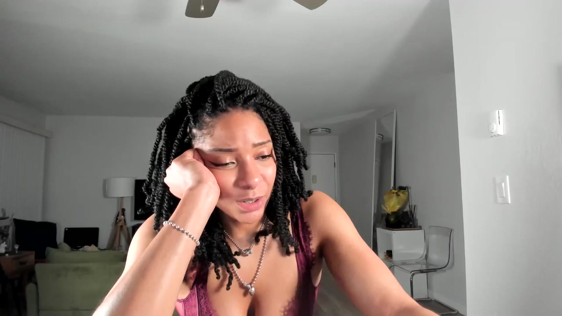 Gallery image thumbnail from Frankiiy_'s myfreecams stream on, 02/19/2025, 10:45 image 3 of 20
