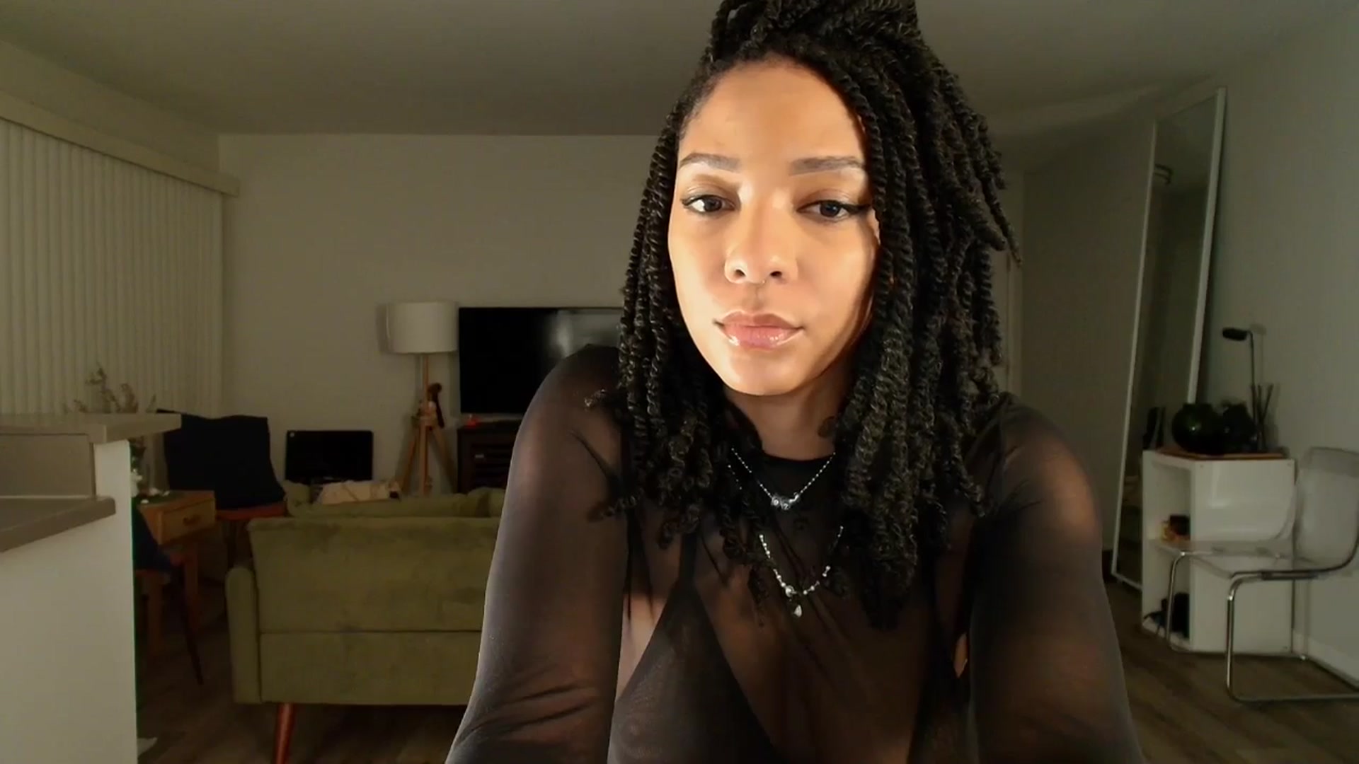 Gallery image thumbnail from Frankiiy_'s myfreecams stream on, 02/25/2025, 11:07 image 17 of 20