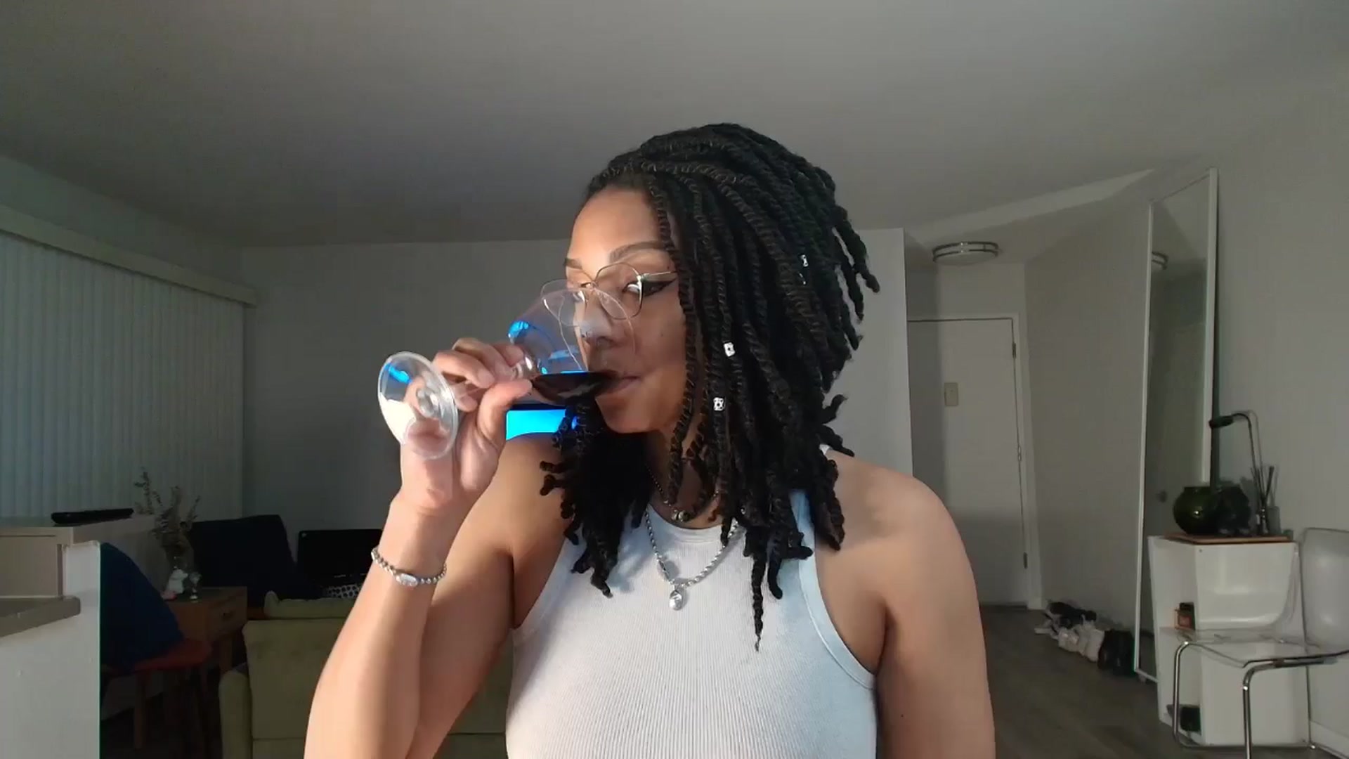 Gallery image thumbnail from Frankiiy_'s myfreecams stream on, 04/17/2025, 12:06 image 6 of 20