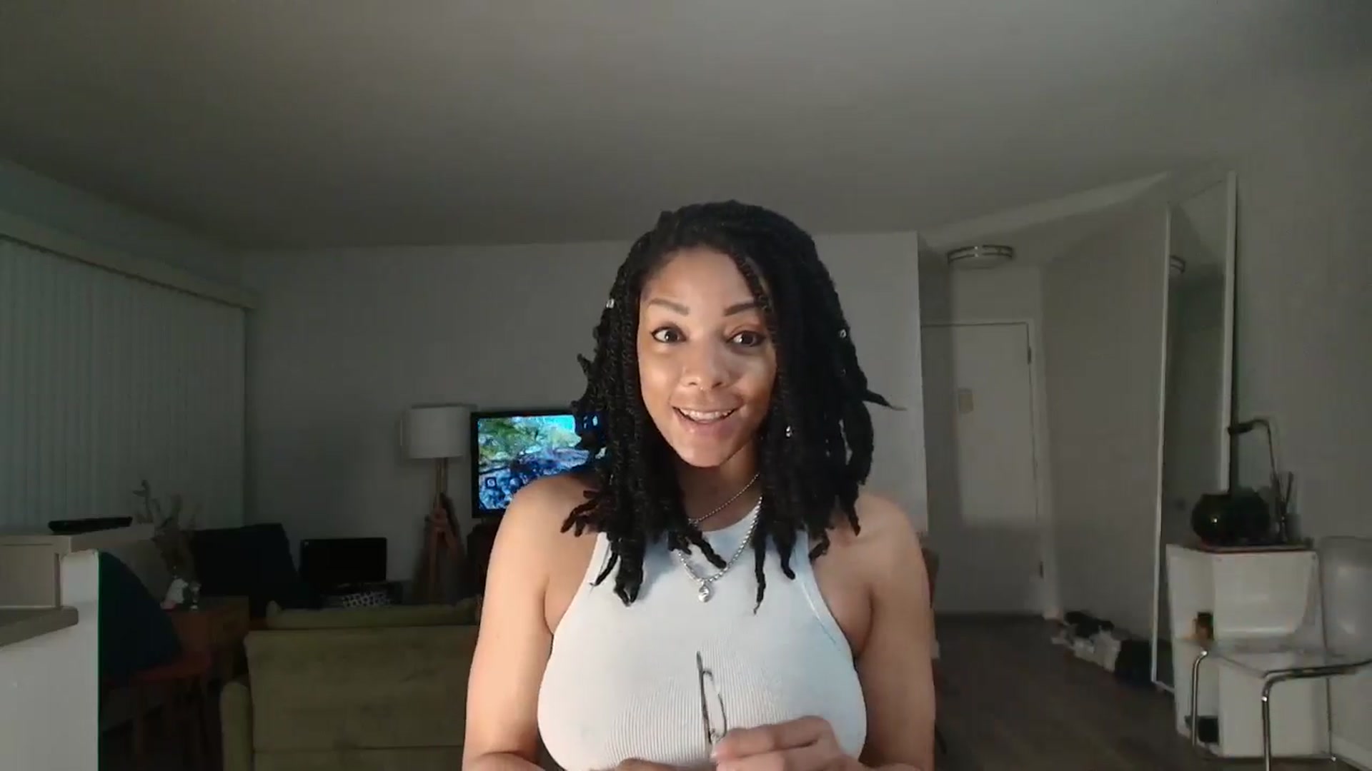 Gallery image thumbnail from Frankiiy_'s myfreecams stream on, 04/17/2025, 12:06 image 5 of 20