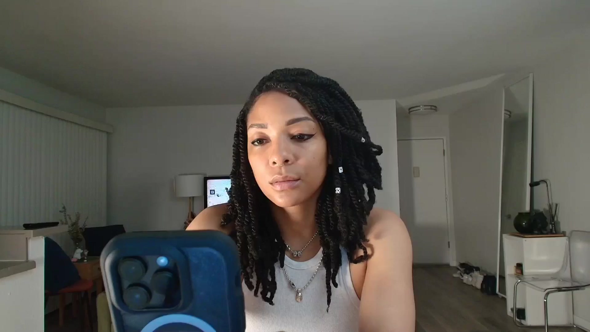 Gallery image thumbnail from Frankiiy_'s myfreecams stream on, 04/17/2025, 12:06 image 7 of 20