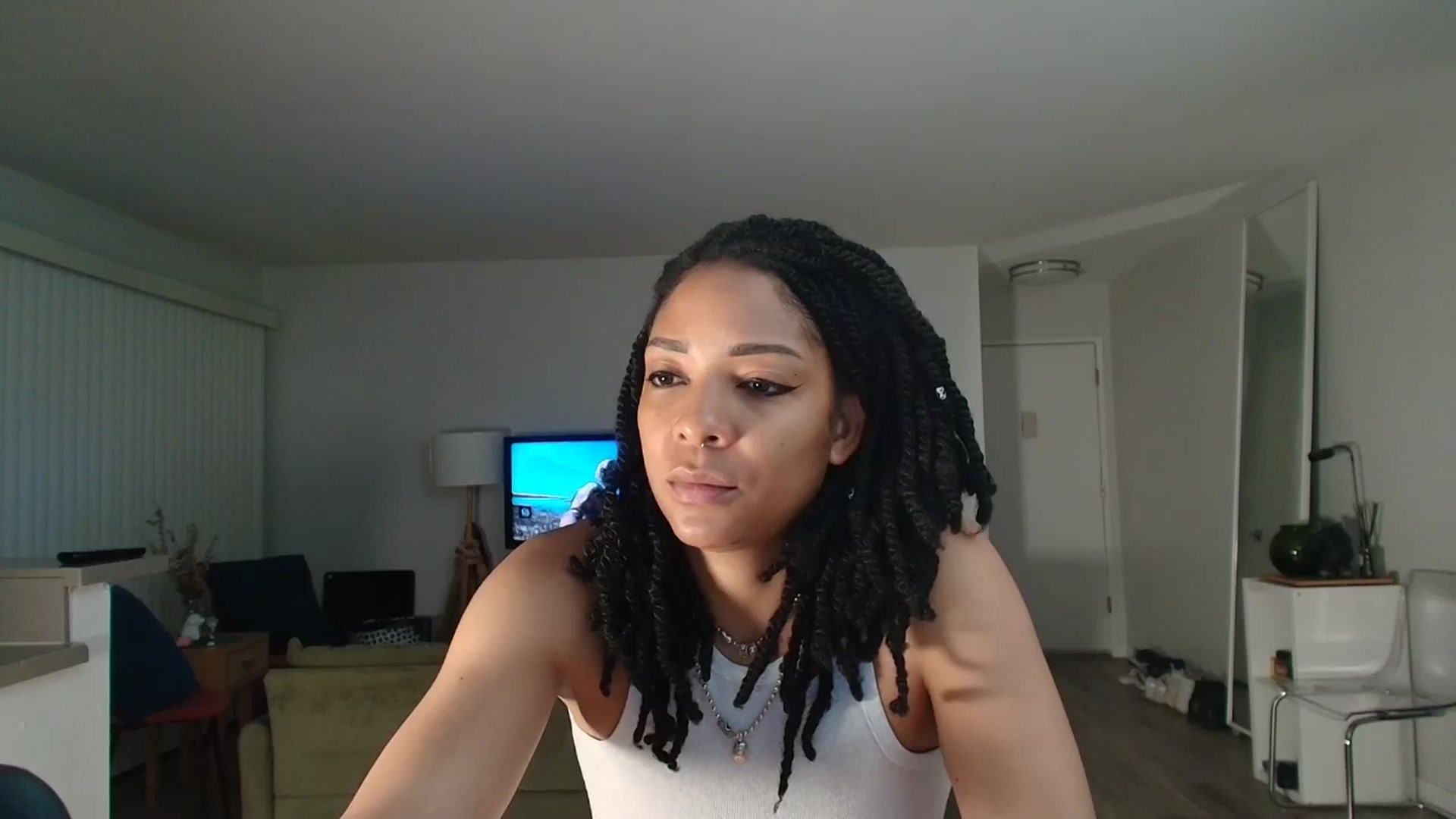 Gallery image thumbnail from Frankiiy_'s myfreecams stream on, 04/17/2025, 12:06 image 10 of 20