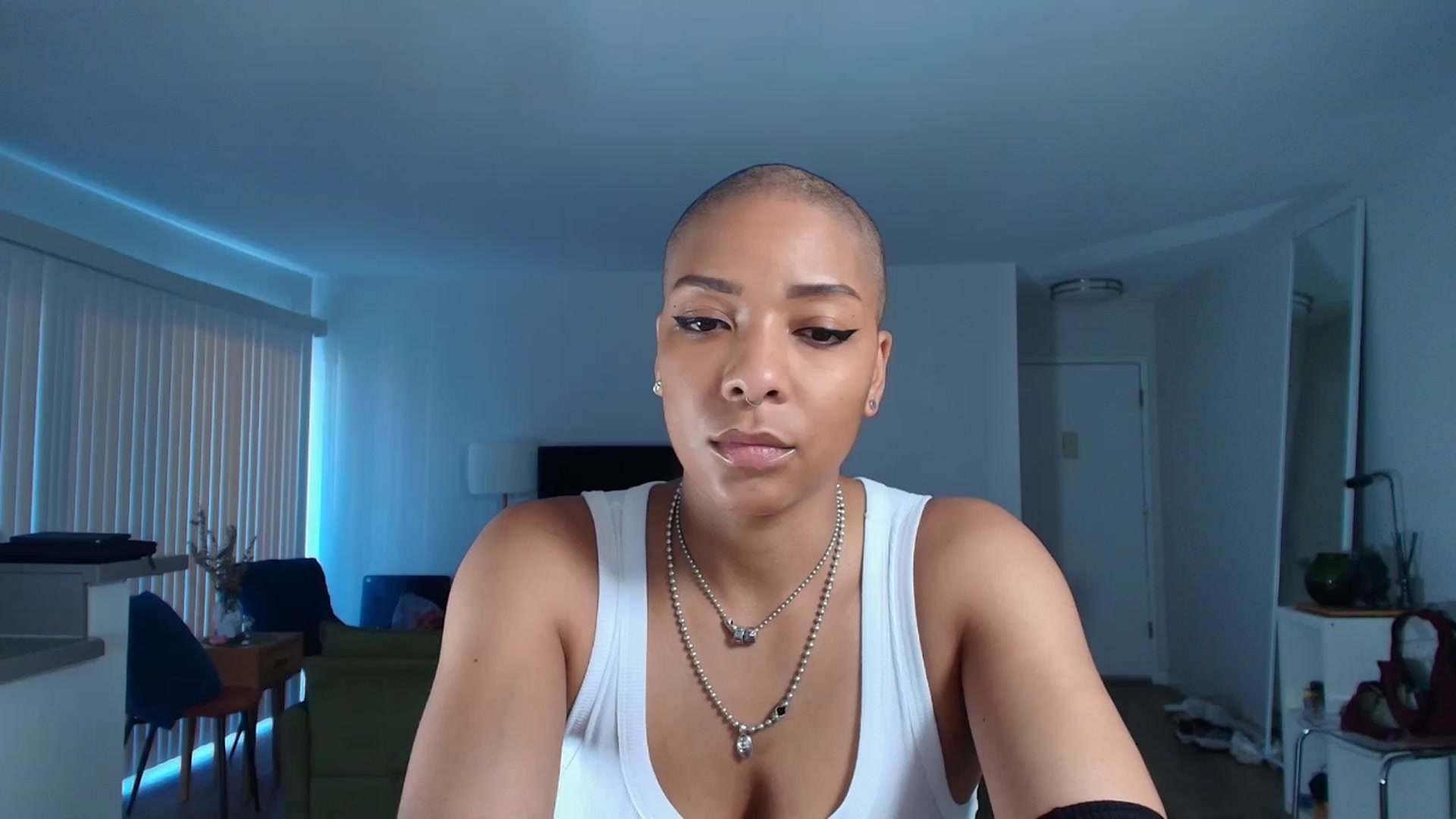 Gallery image thumbnail from Frankiiy_'s myfreecams stream on, 05/10/2025, 24:01 image 12 of 20