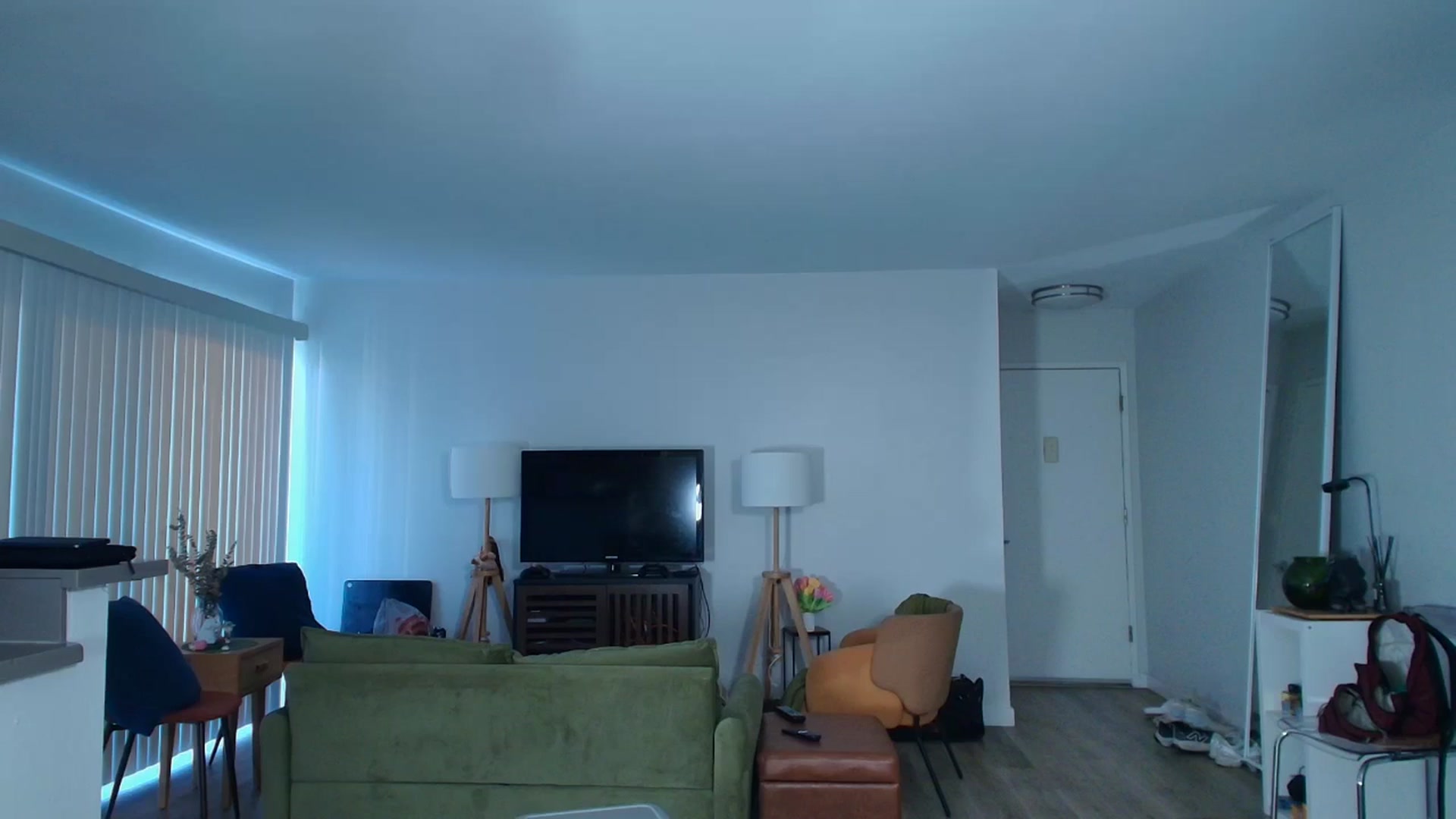Gallery image thumbnail from Frankiiy_'s myfreecams stream on, 05/10/2025, 24:01 image 18 of 20