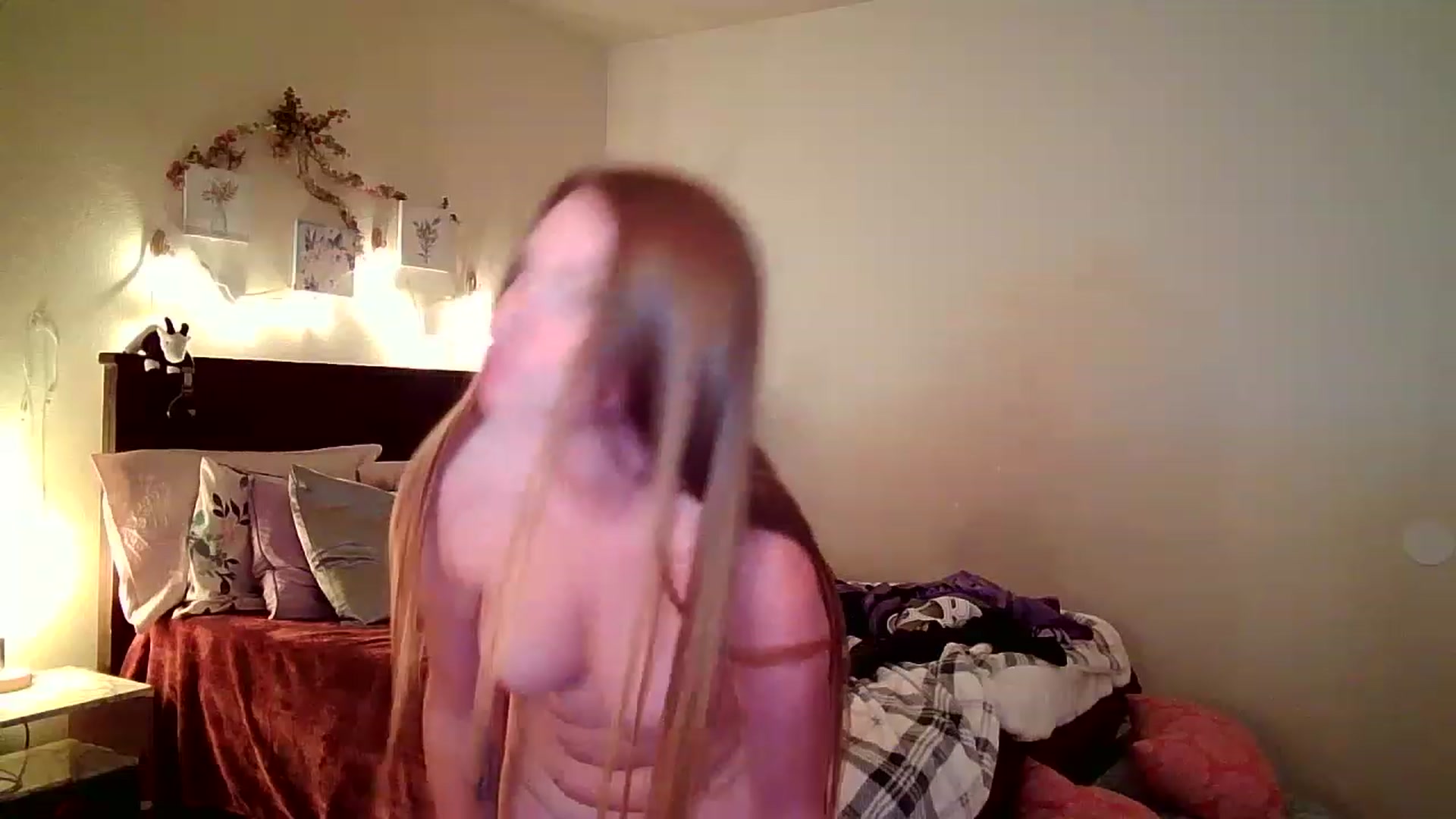 Gallery image thumbnail from Freckld_Cutie's myfreecams stream on, 11/14/2022, 20:53 image 12 of 20