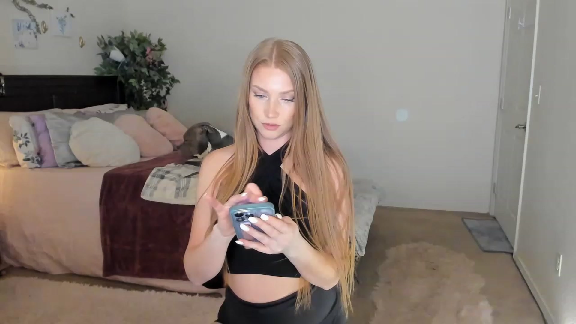Gallery image thumbnail from Freckld_Cutie's myfreecams stream on, 02/09/2023, 20:19 image 1 of 20