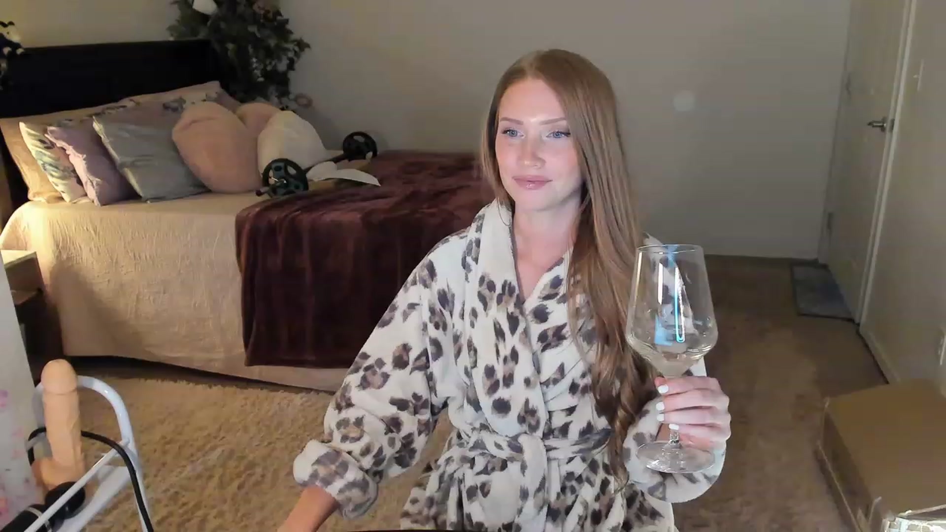 Gallery image thumbnail from Freckld_Cutie's myfreecams stream on, 03/15/2023, 21:53 image 20 of 20