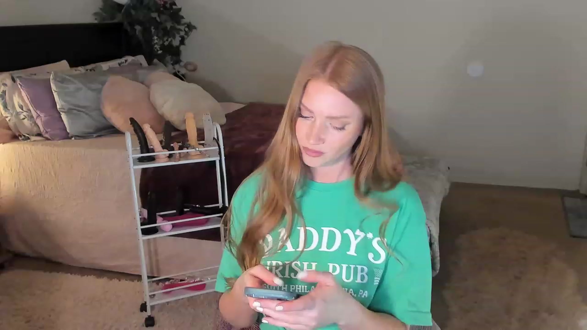 Gallery image thumbnail from Freckld_Cutie's myfreecams stream on, 03/17/2023, 20:02 image 15 of 20