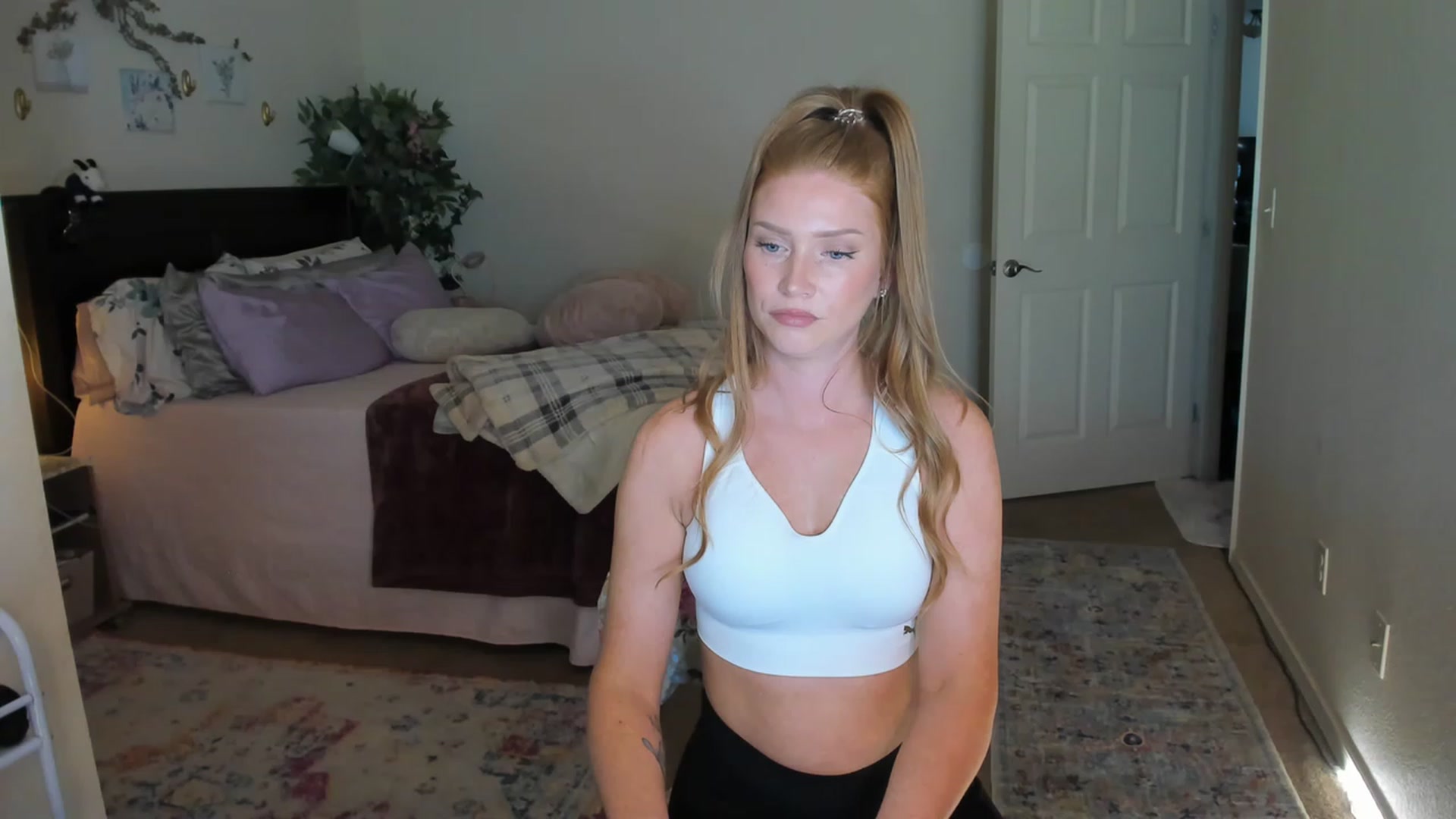 Gallery image thumbnail from Freckld_Cutie's myfreecams stream on, 05/25/2023, 18:49 image 19 of 20