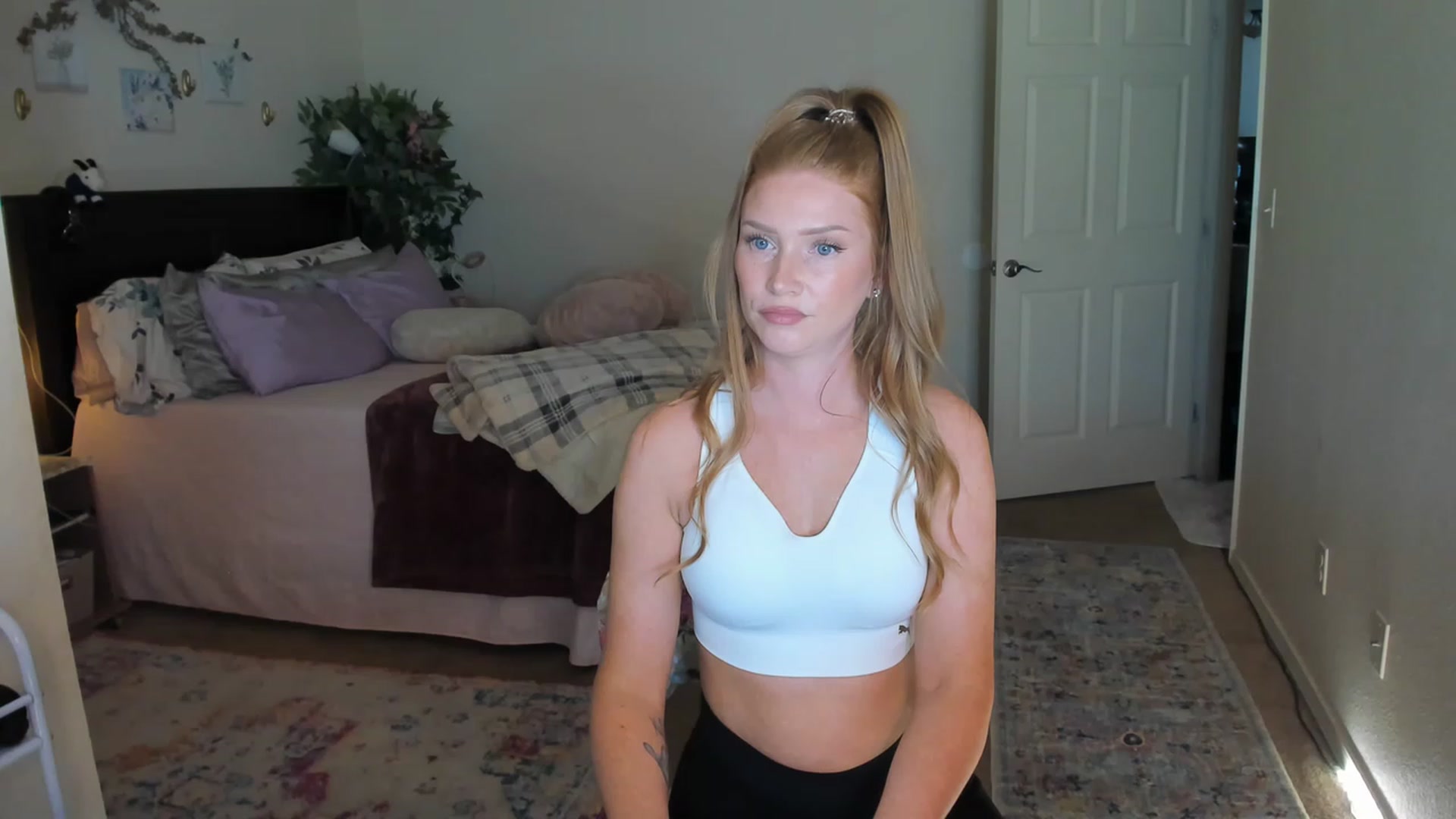 Gallery image thumbnail from Freckld_Cutie's myfreecams stream on, 05/25/2023, 18:49 image 20 of 20
