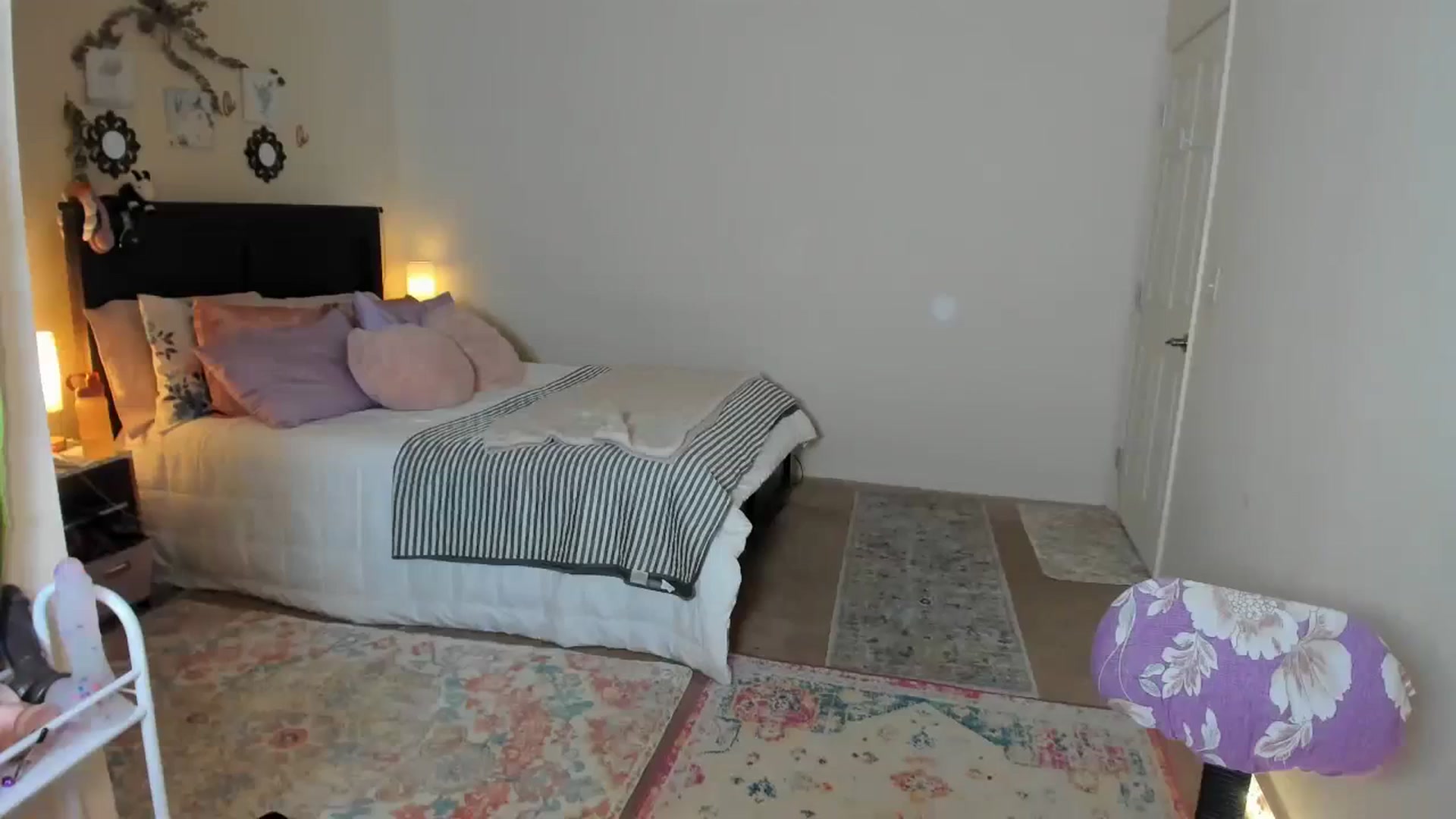 Gallery image thumbnail from Freckld_Cutie's myfreecams stream on, 09/18/2023, 20:58 image 19 of 20