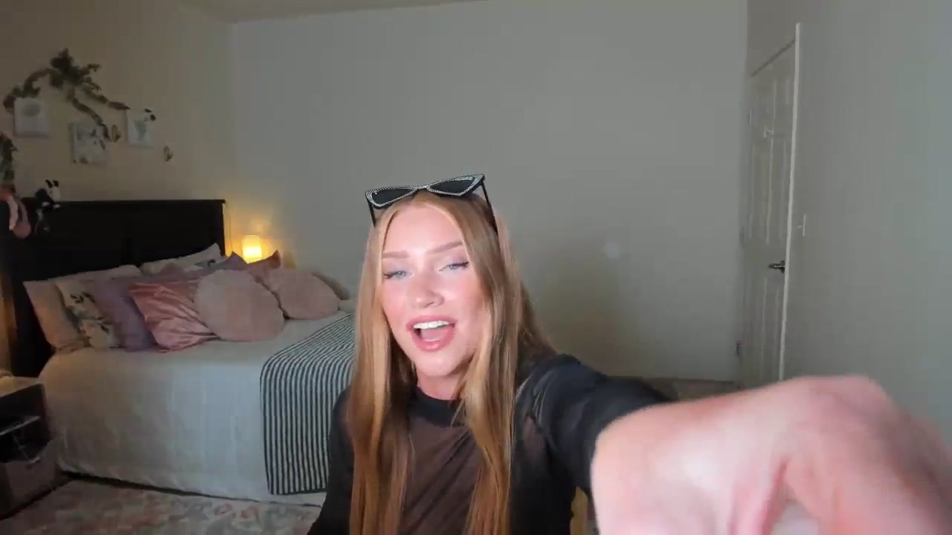 Gallery image thumbnail from Freckld_Cutie's myfreecams stream on, 09/25/2023, 20:09 image 20 of 20