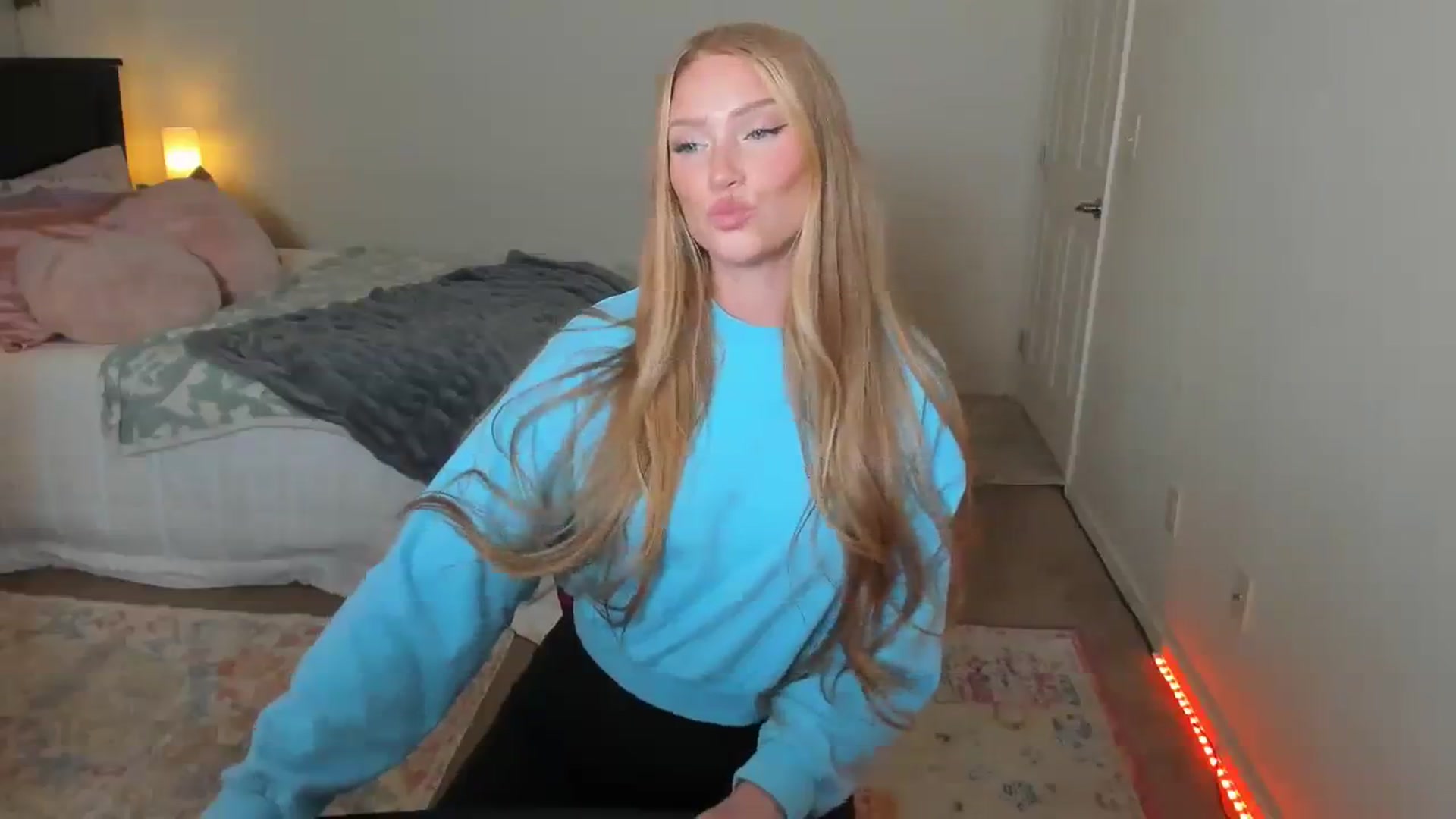 Gallery image thumbnail from Freckld_Cutie's myfreecams stream on, 11/01/2023, 18:13 image 20 of 20