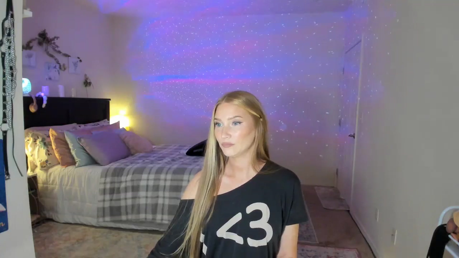Gallery image thumbnail from Freckld_Cutie's myfreecams stream on, 03/12/2024, 18:24 image 20 of 20