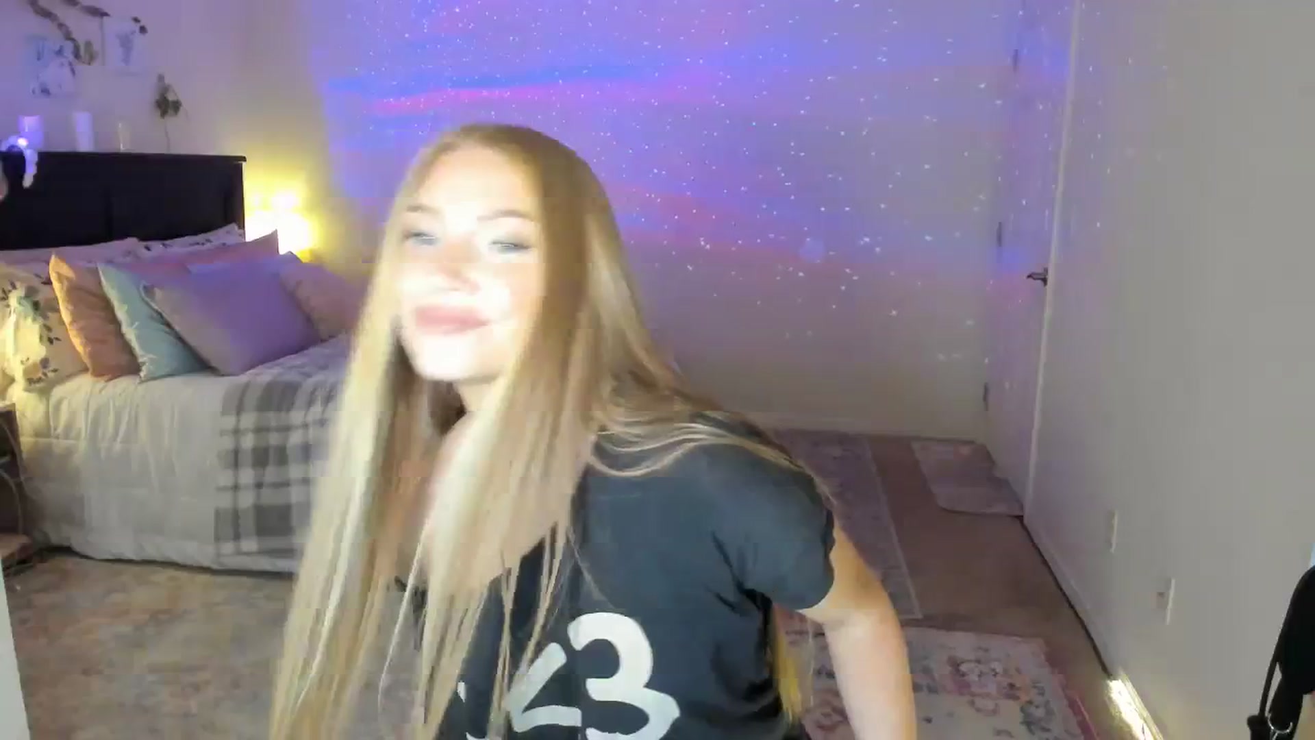 Gallery image thumbnail from Freckld_Cutie's myfreecams stream on, 03/12/2024, 18:24 image 4 of 20