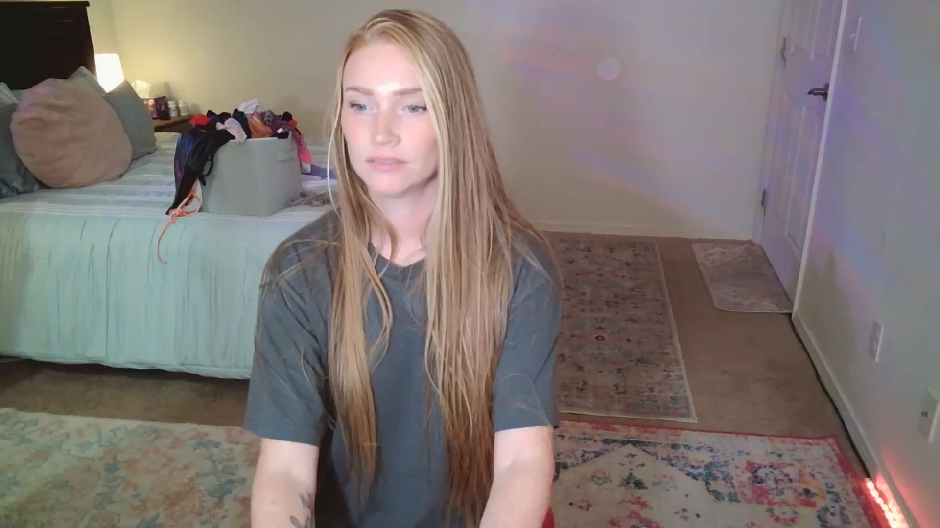 Gallery image thumbnail from Freckld_Cutie's myfreecams stream on, 05/28/2024, 20:56 image 10 of 20