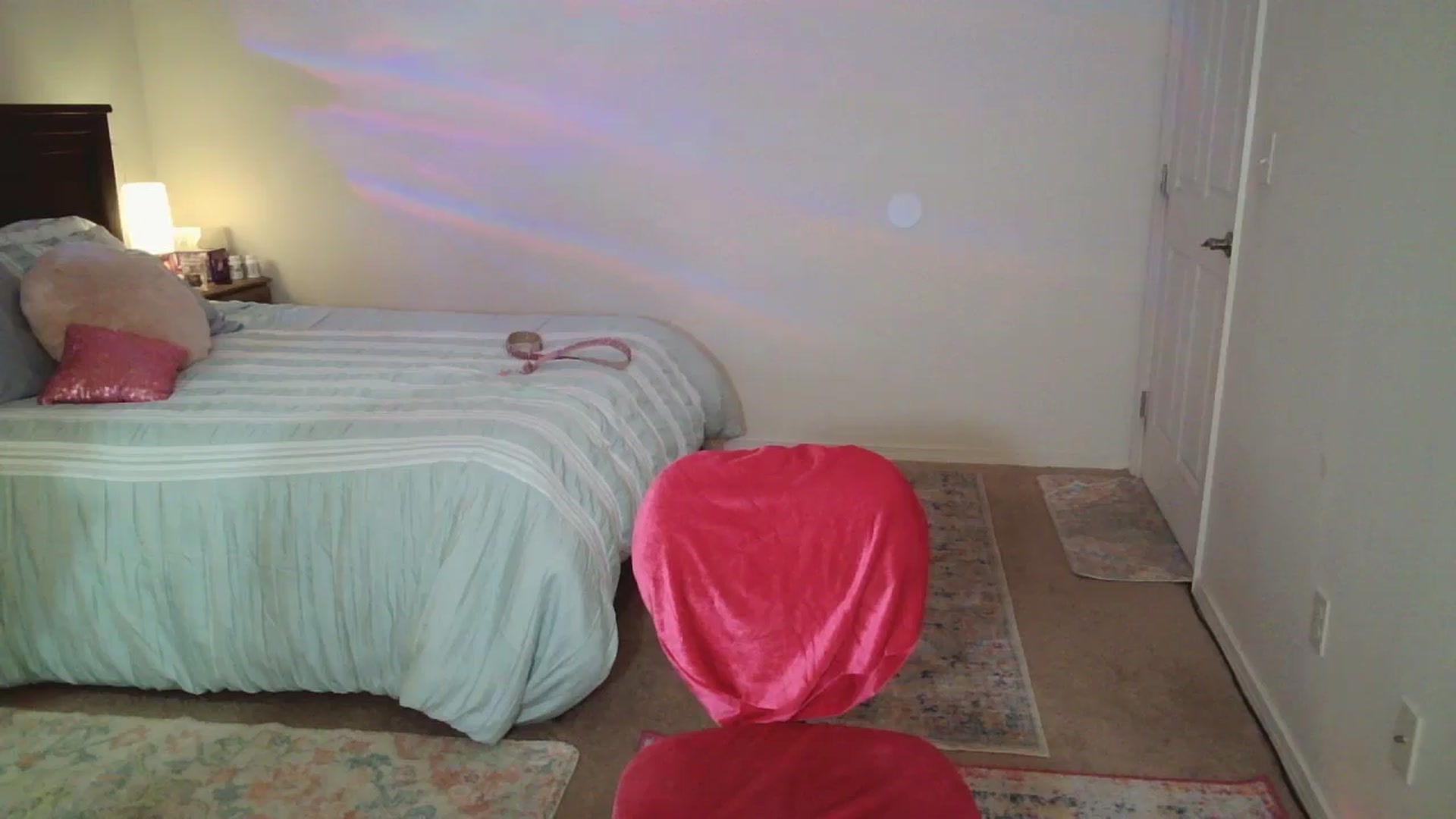 Gallery image thumbnail from Freckld_Cutie's myfreecams stream on, 05/29/2024, 21:11 image 16 of 20