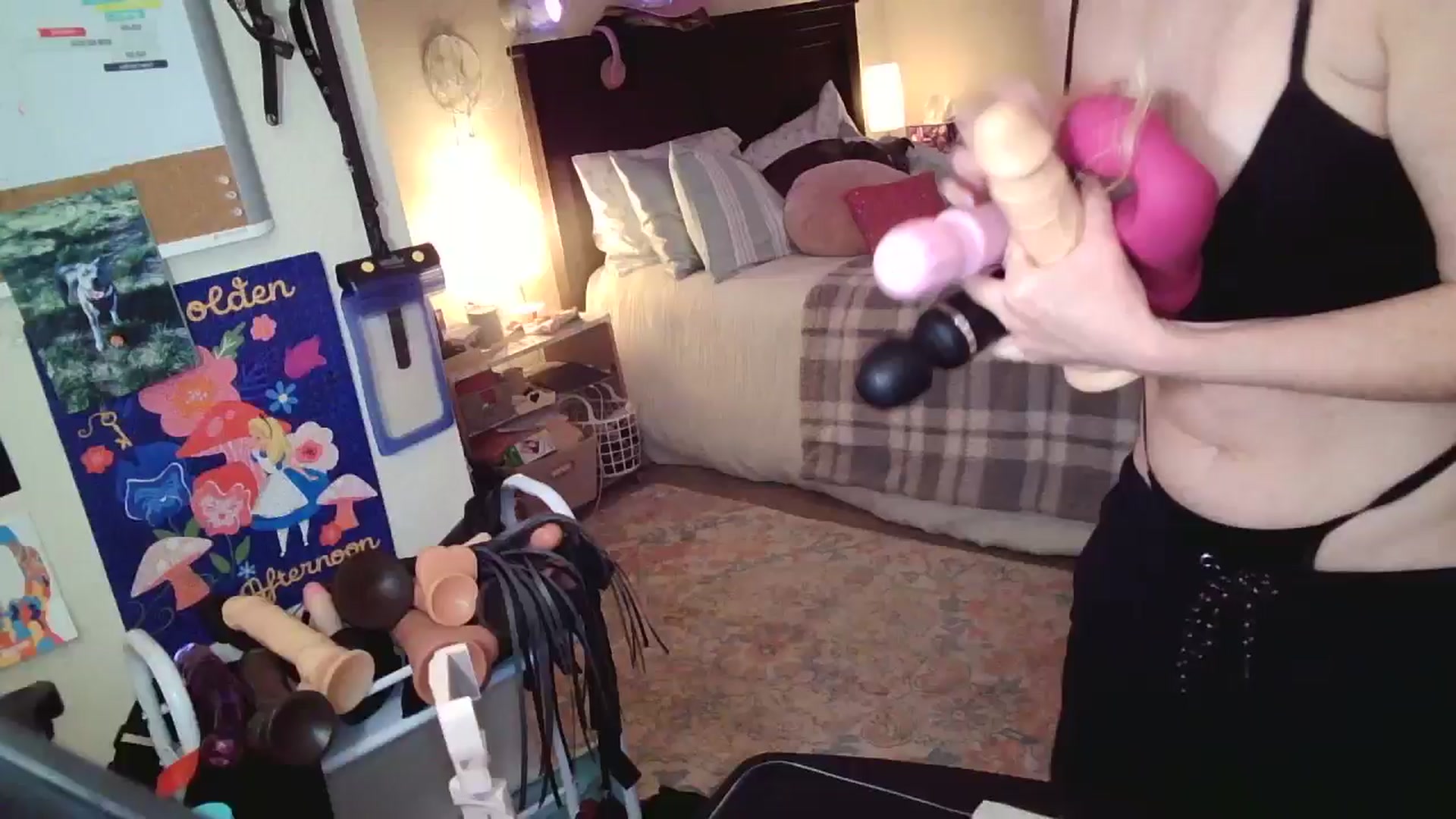Gallery image thumbnail from Freckld_Cutie's myfreecams stream on, 05/30/2024, 16:36 image 1 of 20