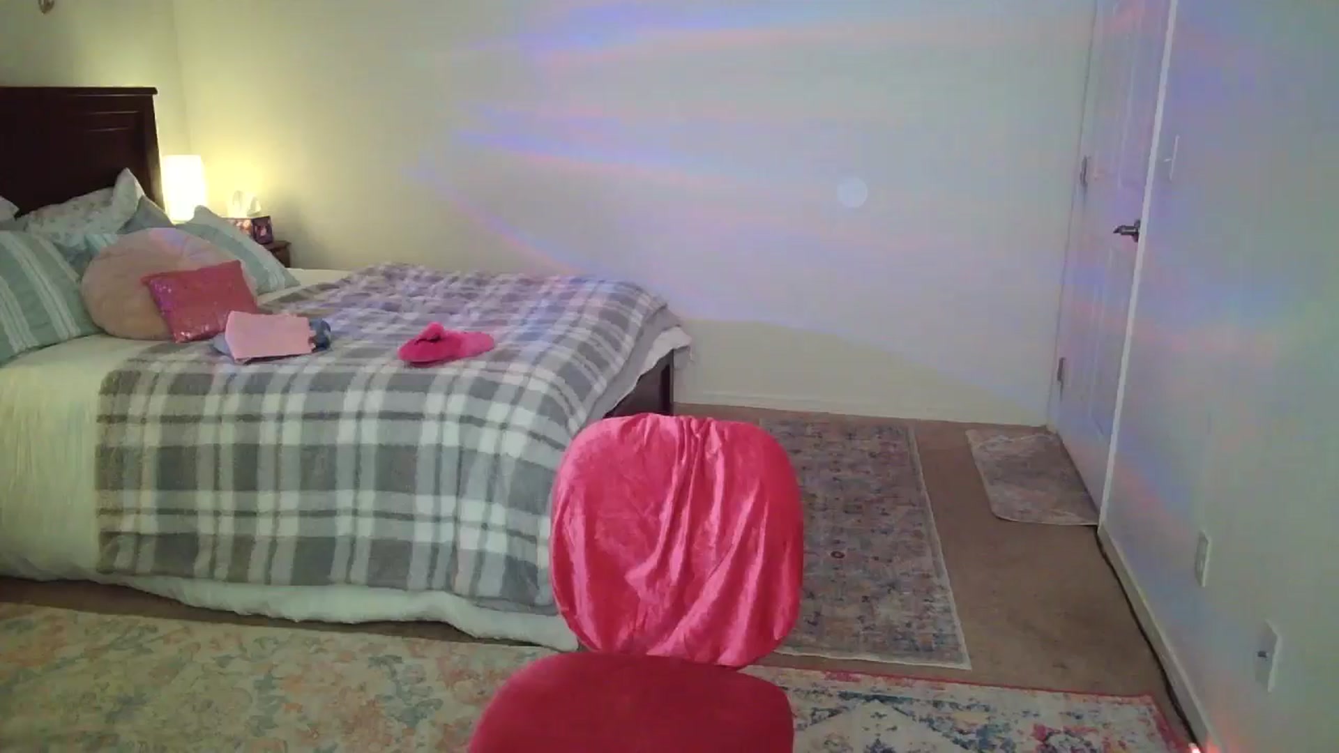 Gallery image thumbnail from Freckld_Cutie's myfreecams stream on, 05/30/2024, 17:08 image 12 of 20