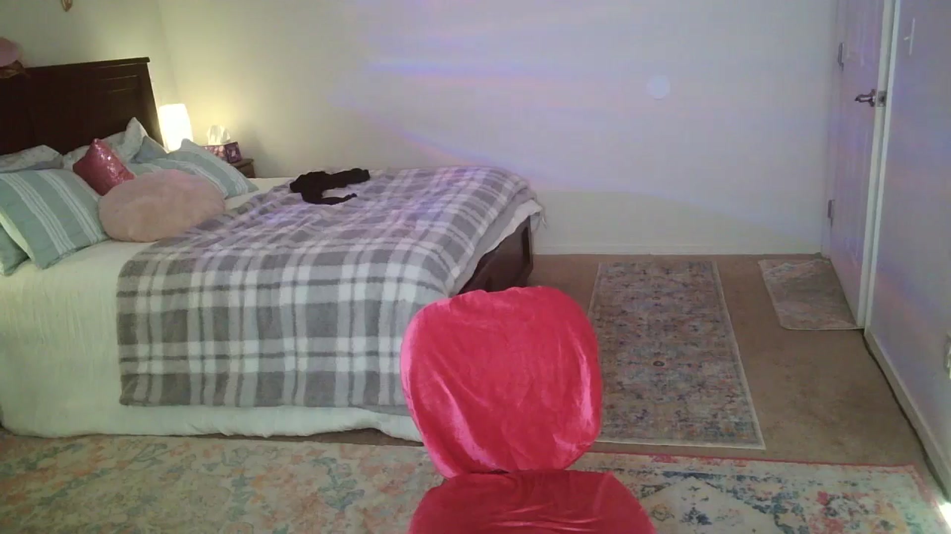 Gallery image thumbnail from Freckld_Cutie's myfreecams stream on, 05/30/2024, 23:53 image 11 of 20