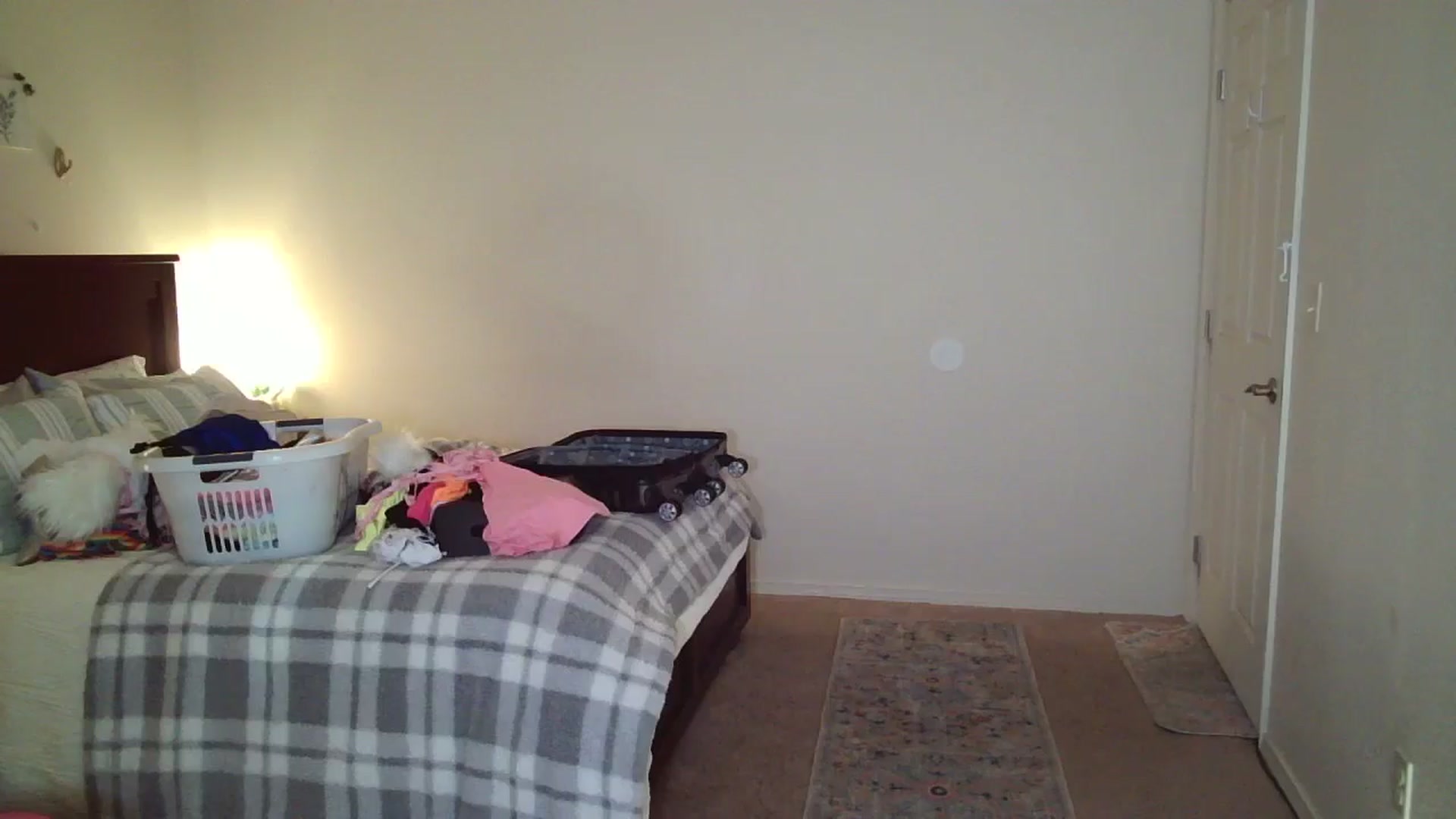 Gallery image thumbnail from Freckld_Cutie's myfreecams stream on, 06/04/2024, 18:11 image 5 of 20