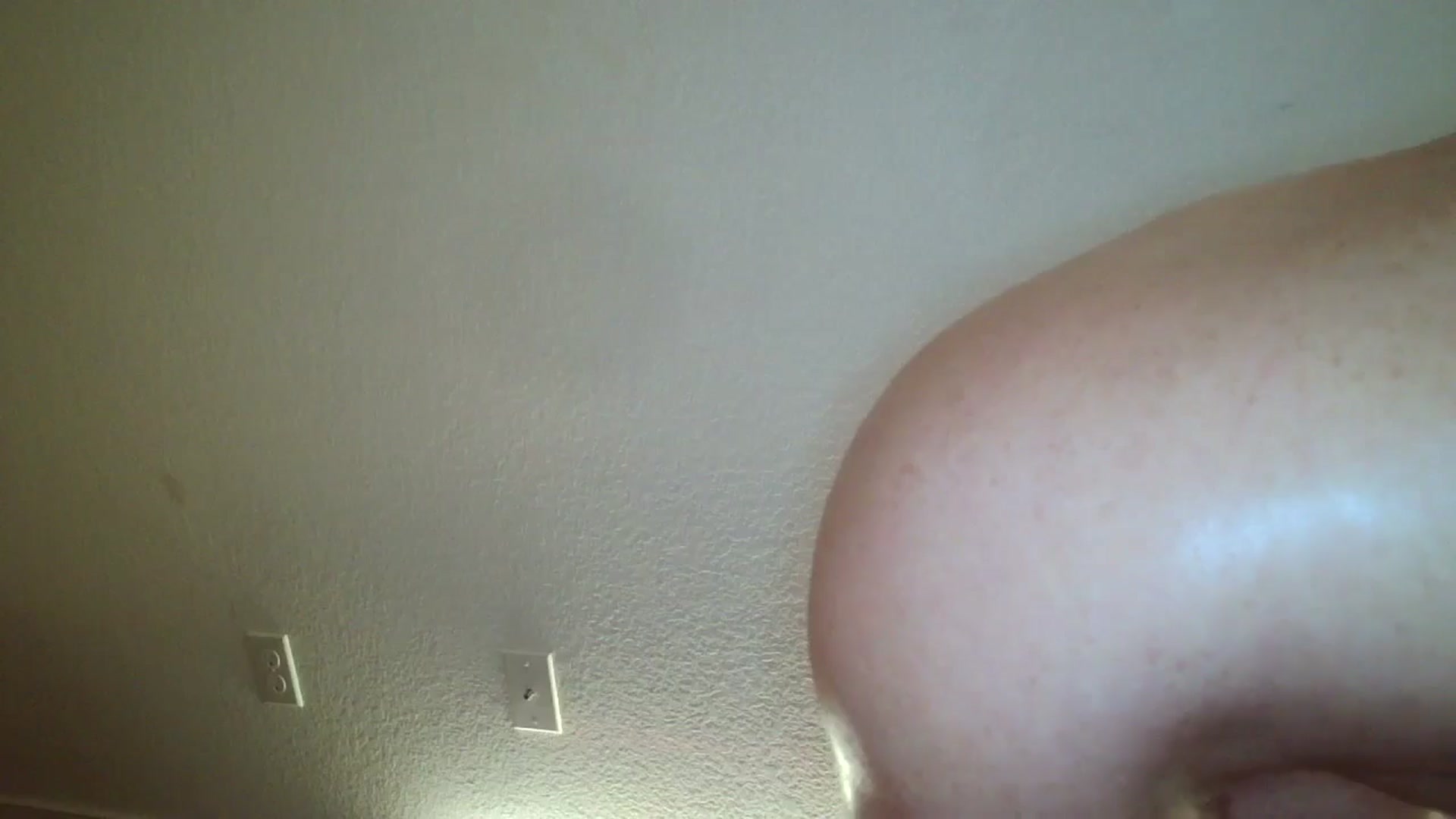 Gallery image thumbnail from Freckld_Cutie's myfreecams stream on, 06/04/2024, 19:36 image 15 of 20