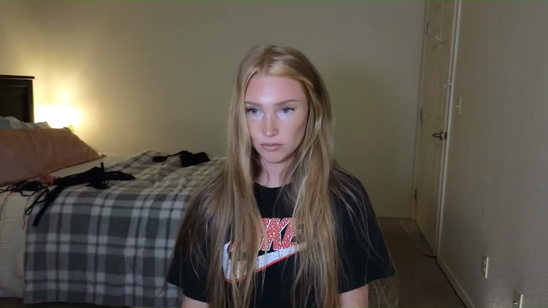 Gallery image thumbnail from Freckld_Cutie's myfreecams stream on, 06/12/2024, 17:18 image 19 of 20