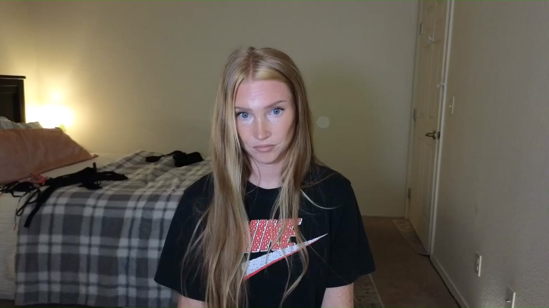 Gallery image thumbnail from Freckld_Cutie's myfreecams stream on, 06/12/2024, 17:18 image 15 of 20