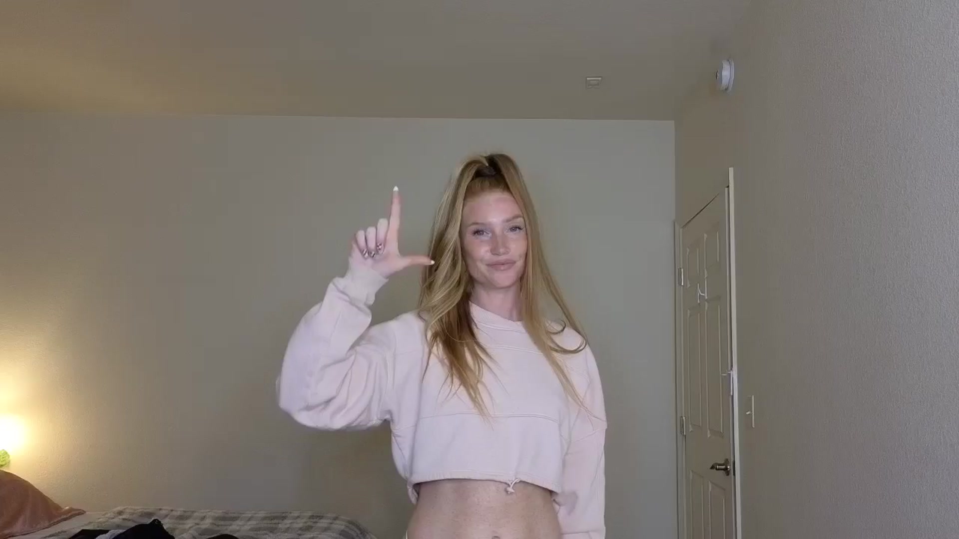 Gallery image thumbnail from Freckld_Cutie's myfreecams stream on, 06/13/2024, 18:59 image 1 of 20