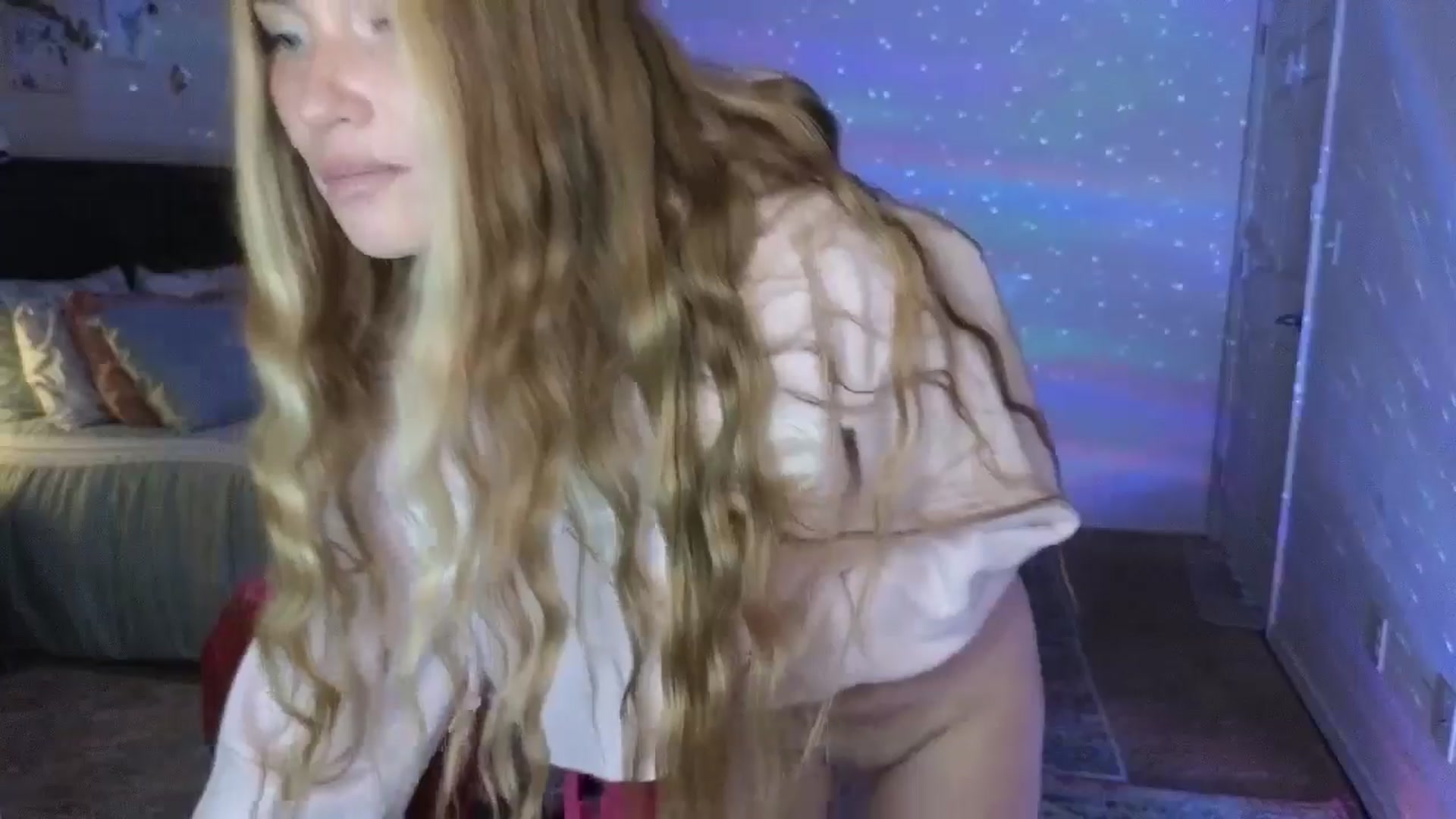 Gallery image thumbnail from Freckld_Cutie's myfreecams stream on, 06/28/2024, 19:02 image 5 of 20