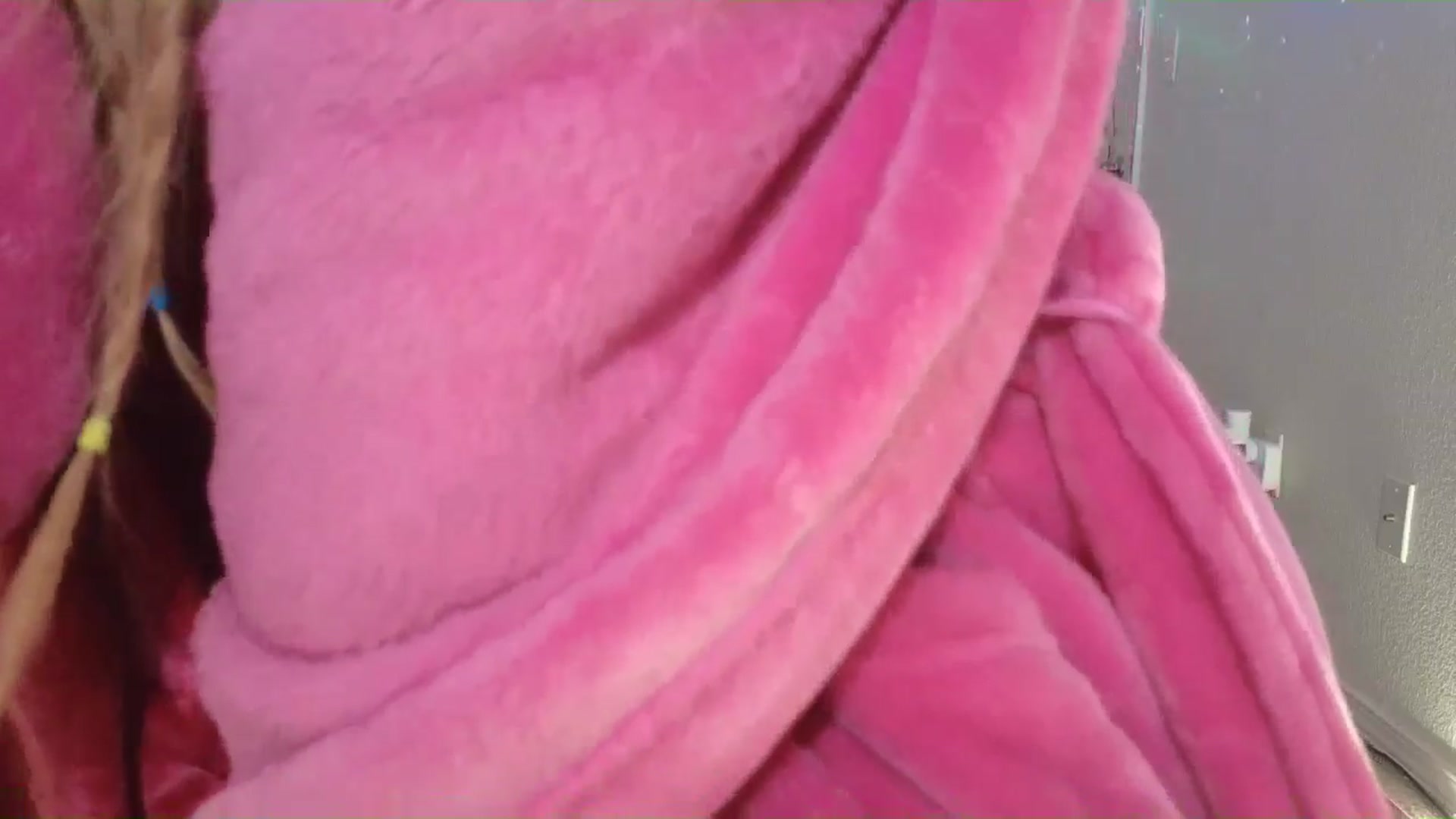 Gallery image thumbnail from Freckld_Cutie's myfreecams stream on, 07/10/2024, 21:07 image 11 of 20