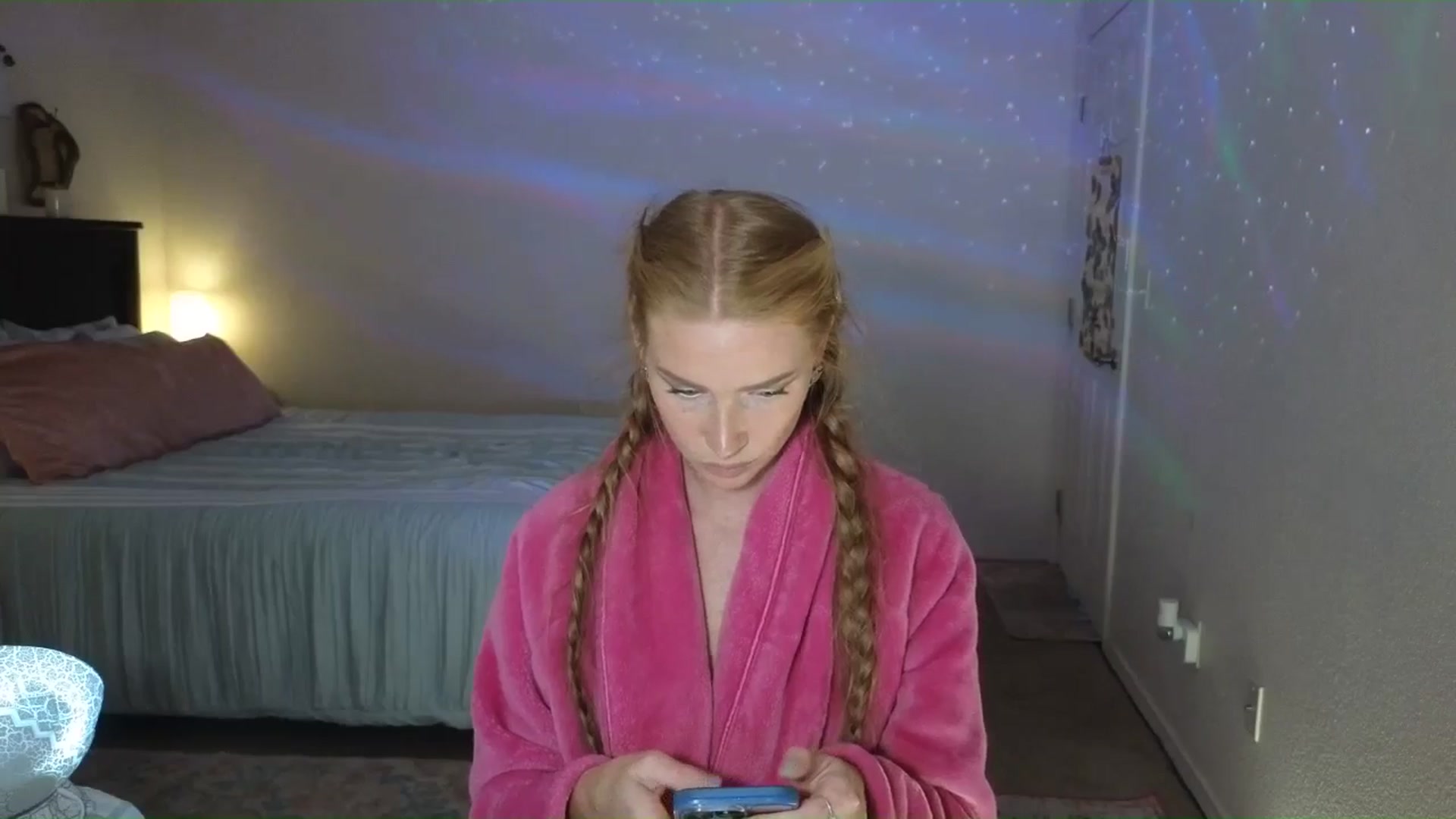 Gallery image thumbnail from Freckld_Cutie's myfreecams stream on, 07/10/2024, 21:07 image 3 of 20