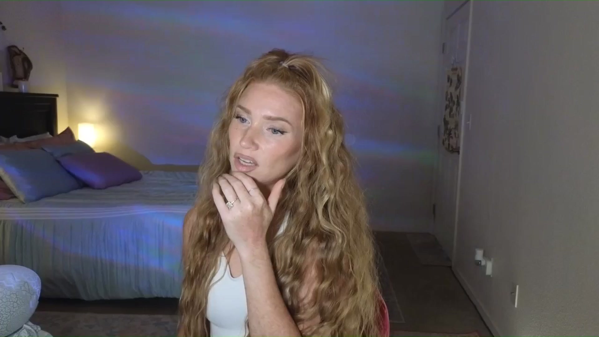 Gallery image thumbnail from Freckld_Cutie's myfreecams stream on, 07/11/2024, 19:01 image 7 of 20