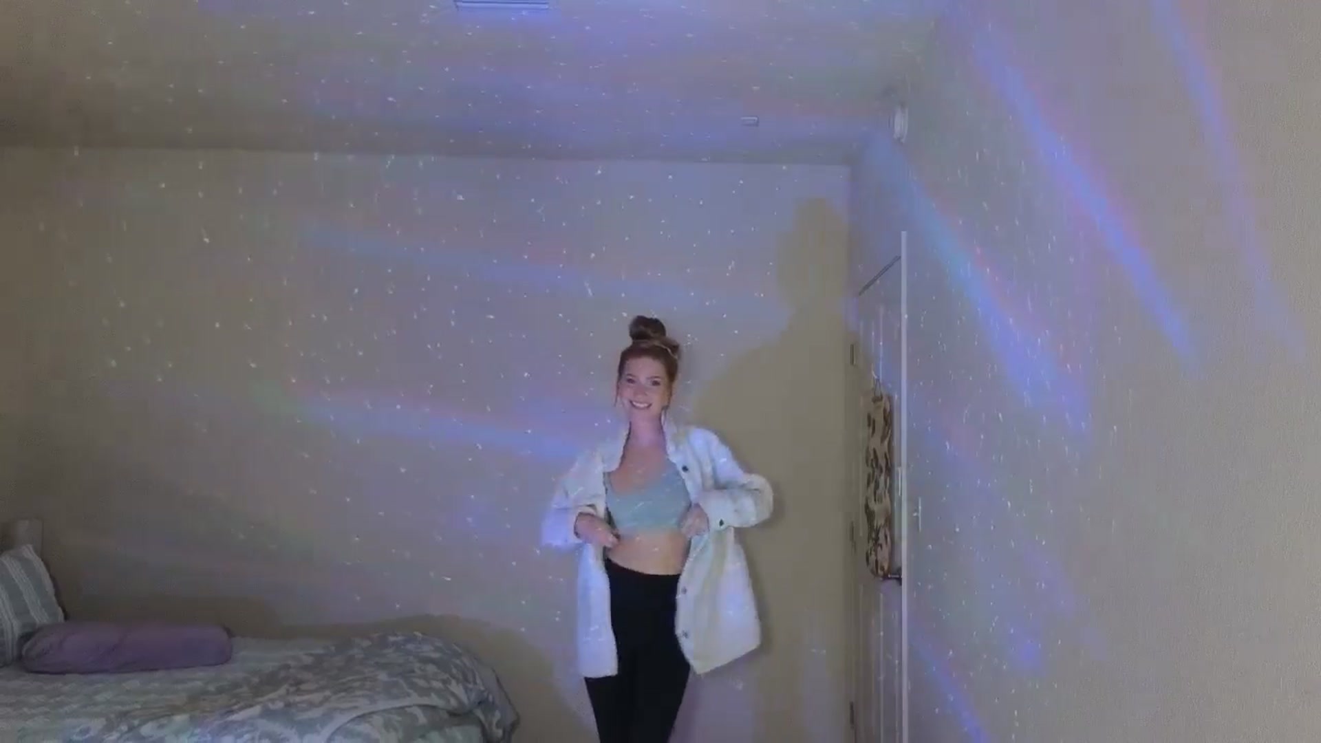 Gallery image thumbnail from Freckld_Cutie's myfreecams stream on, 07/12/2024, 18:20 image 10 of 20