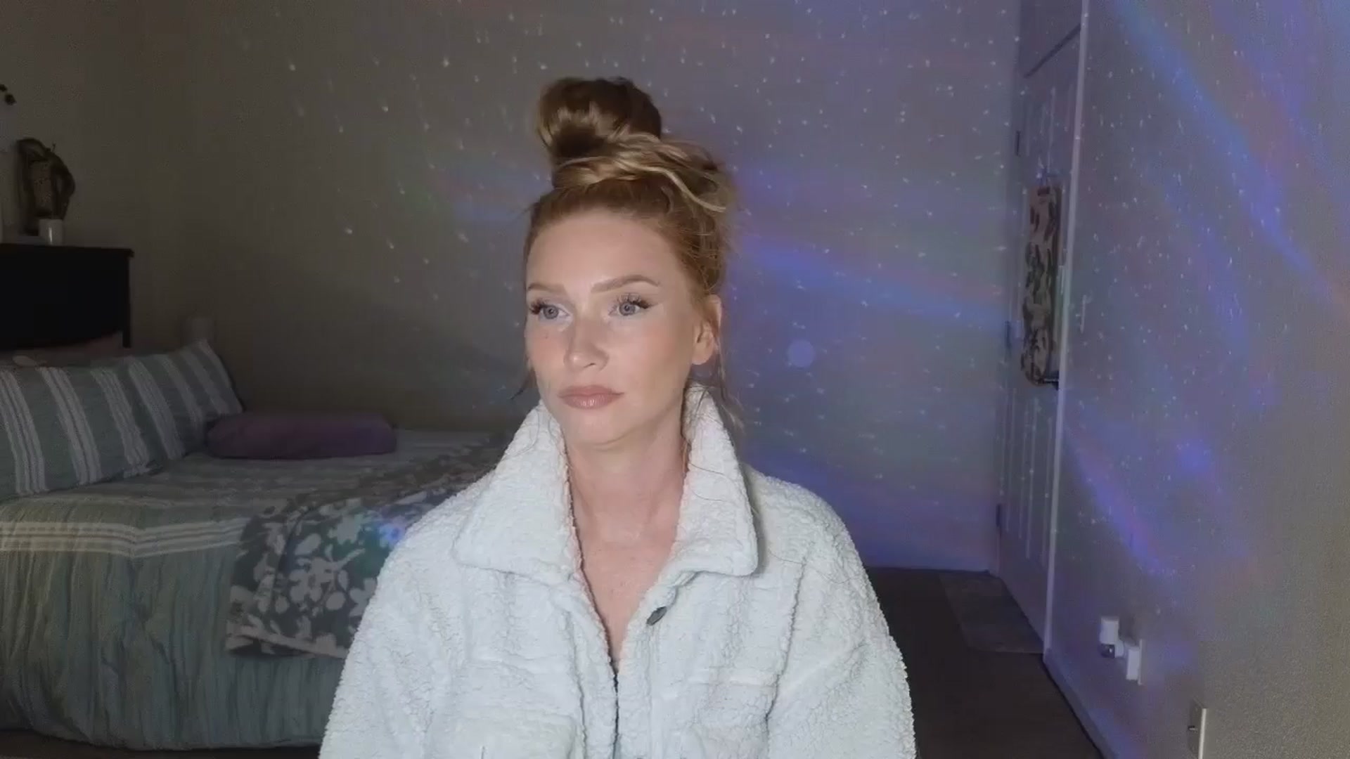 Gallery image thumbnail from Freckld_Cutie's myfreecams stream on, 07/12/2024, 18:20 image 6 of 20