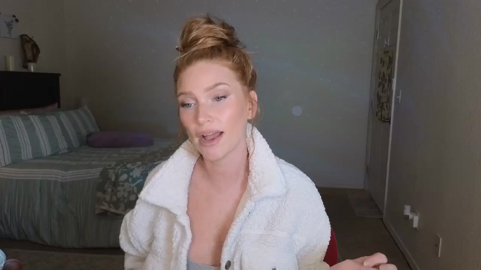 Gallery image thumbnail from Freckld_Cutie's myfreecams stream on, 07/12/2024, 19:04 image 13 of 20