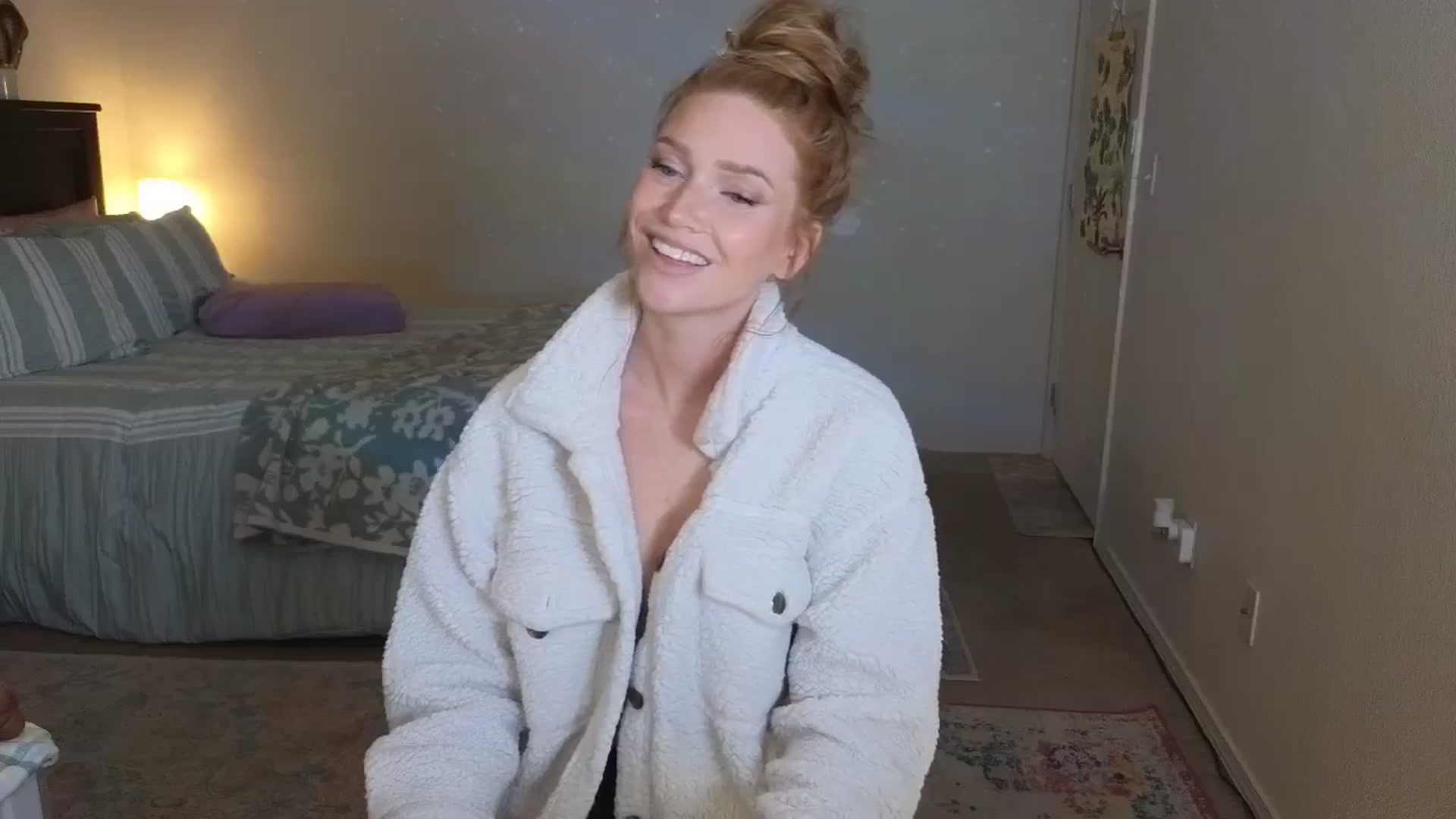 Gallery image thumbnail from Freckld_Cutie's myfreecams stream on, 07/12/2024, 19:18 image 13 of 20
