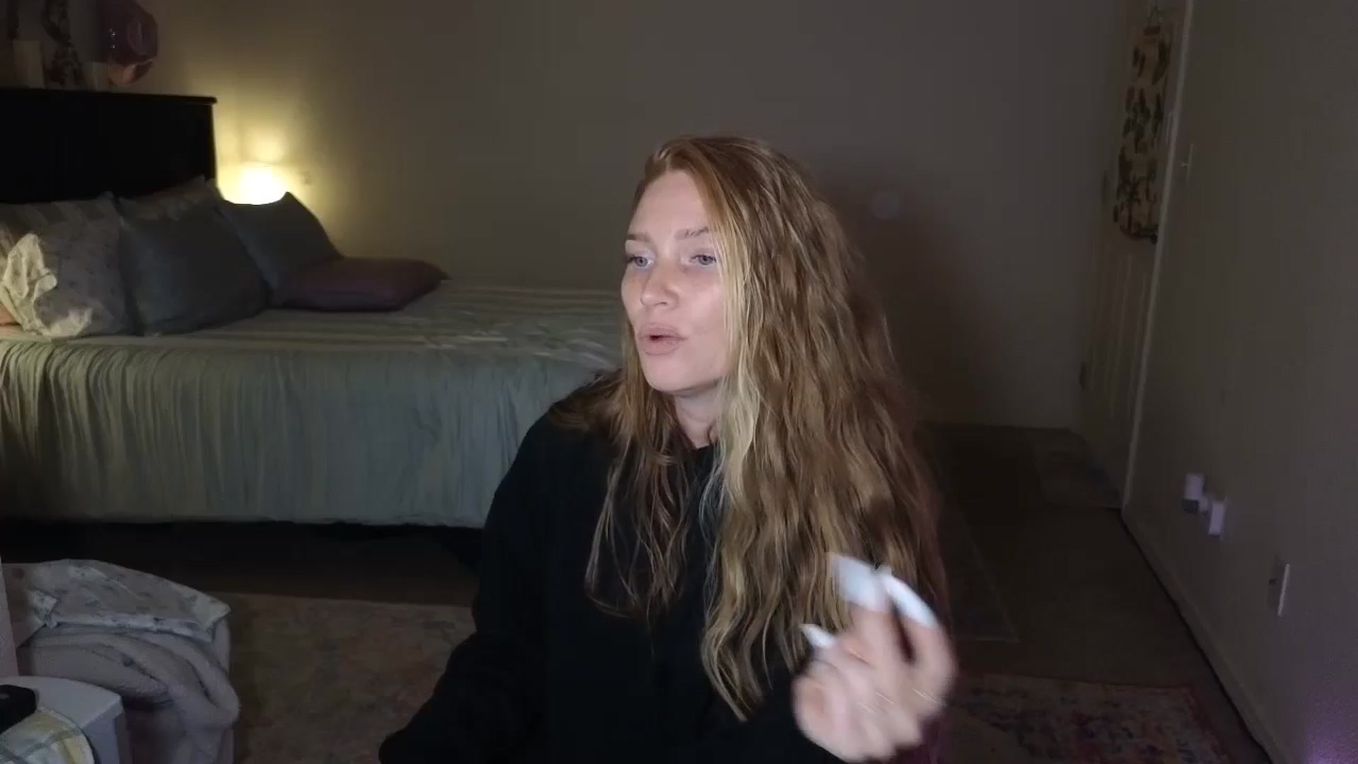 Gallery image thumbnail from Freckld_Cutie's myfreecams stream on, 07/15/2024, 21:38 image 6 of 20