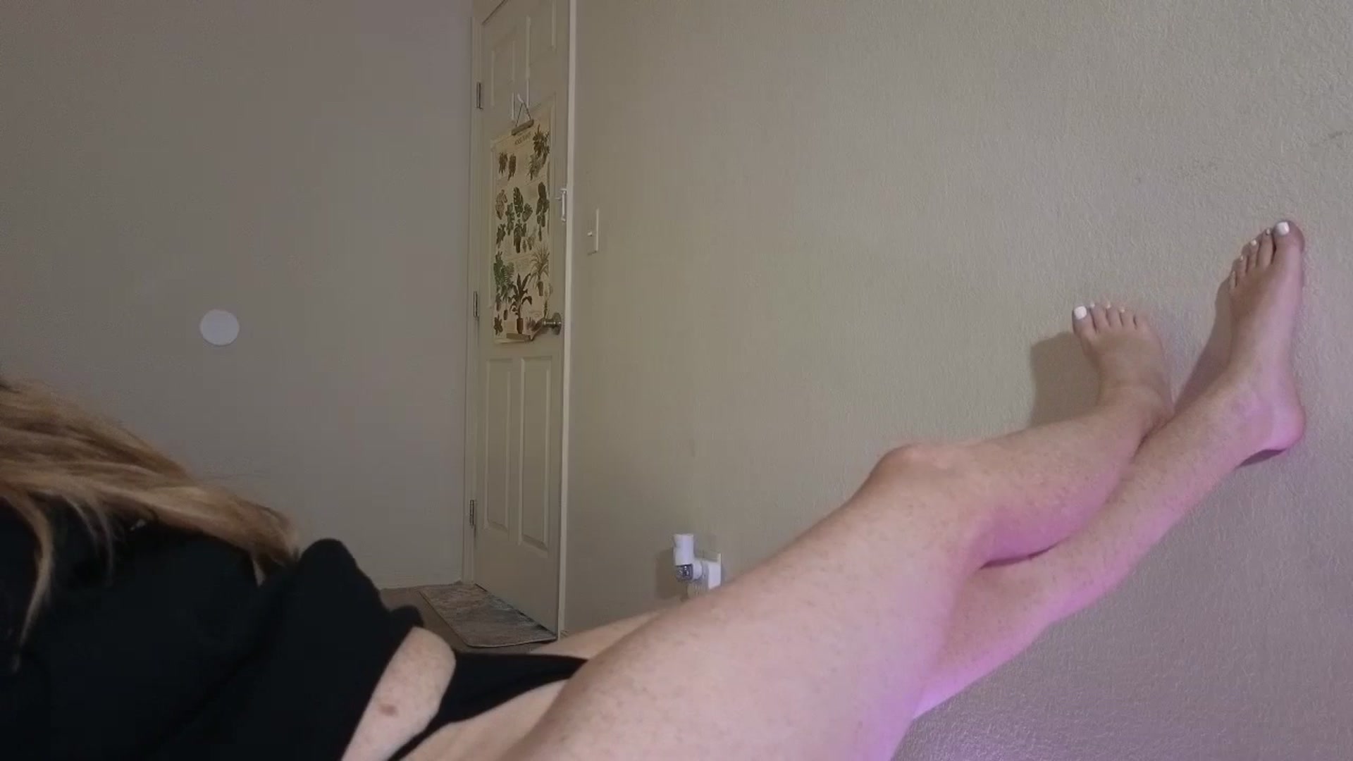 Gallery image thumbnail from Freckld_Cutie's myfreecams stream on, 07/15/2024, 21:38 image 16 of 20
