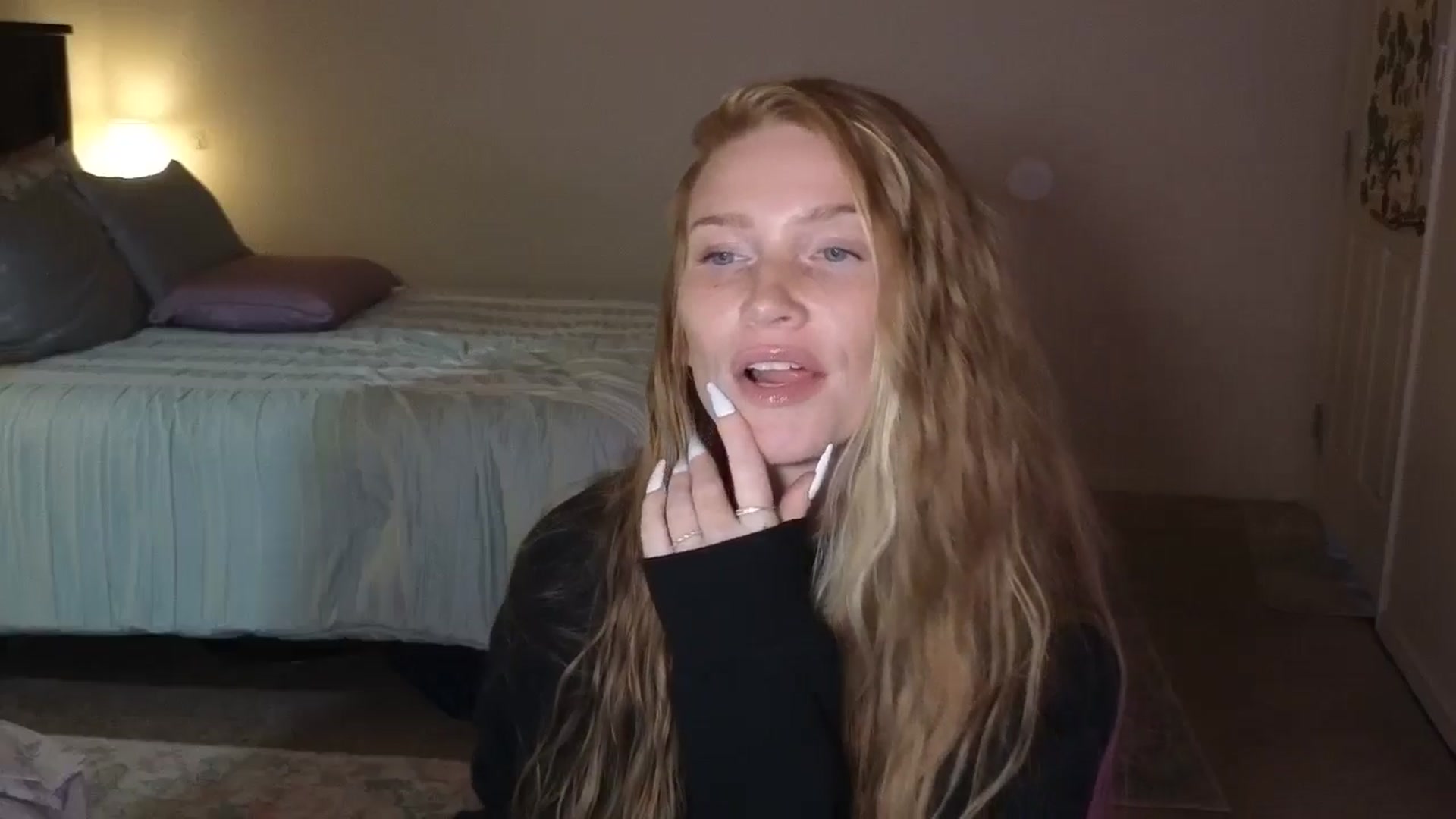 Gallery image thumbnail from Freckld_Cutie's myfreecams stream on, 07/15/2024, 21:59 image 20 of 20