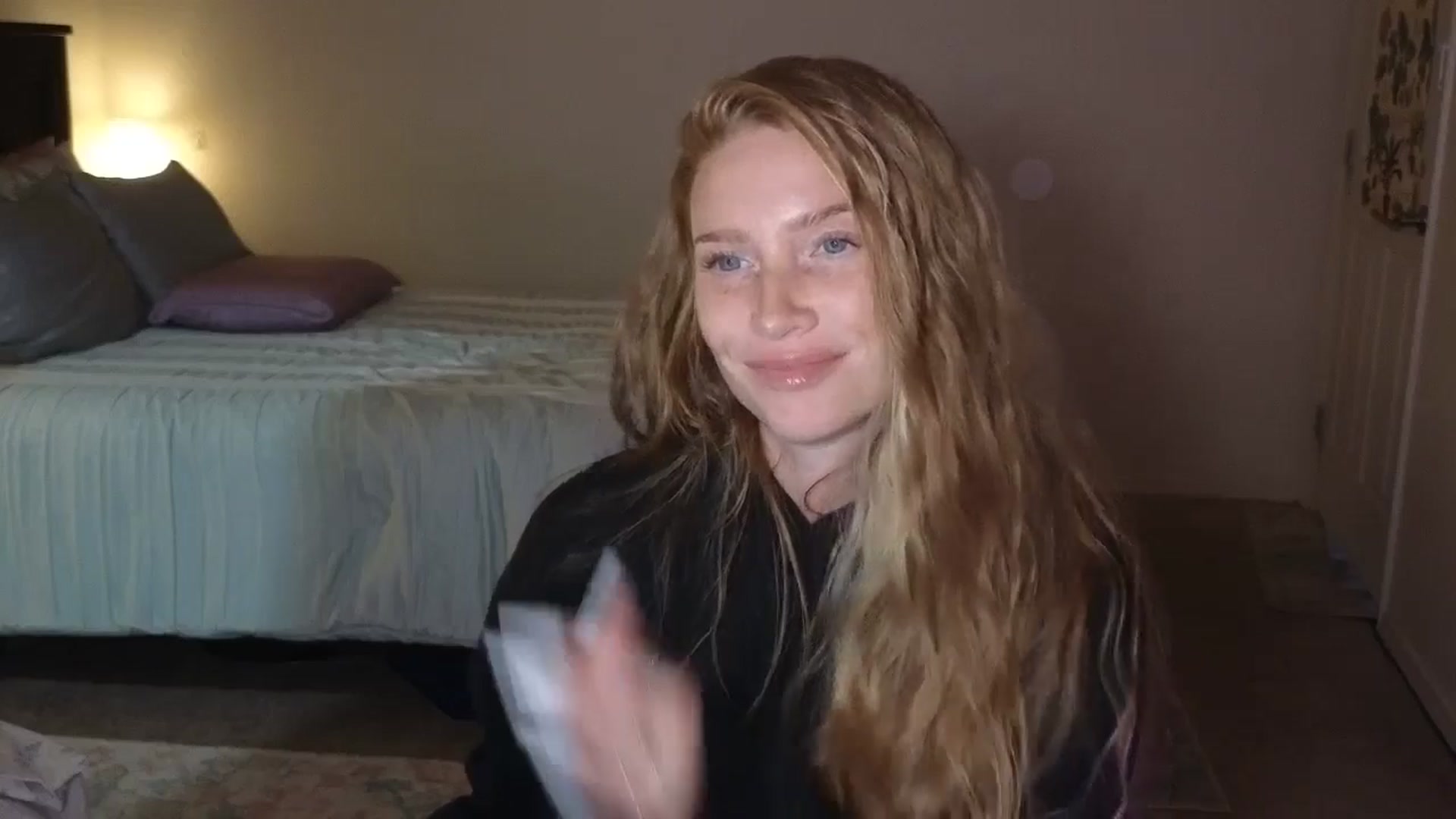 Gallery image thumbnail from Freckld_Cutie's myfreecams stream on, 07/15/2024, 21:59 image 19 of 20