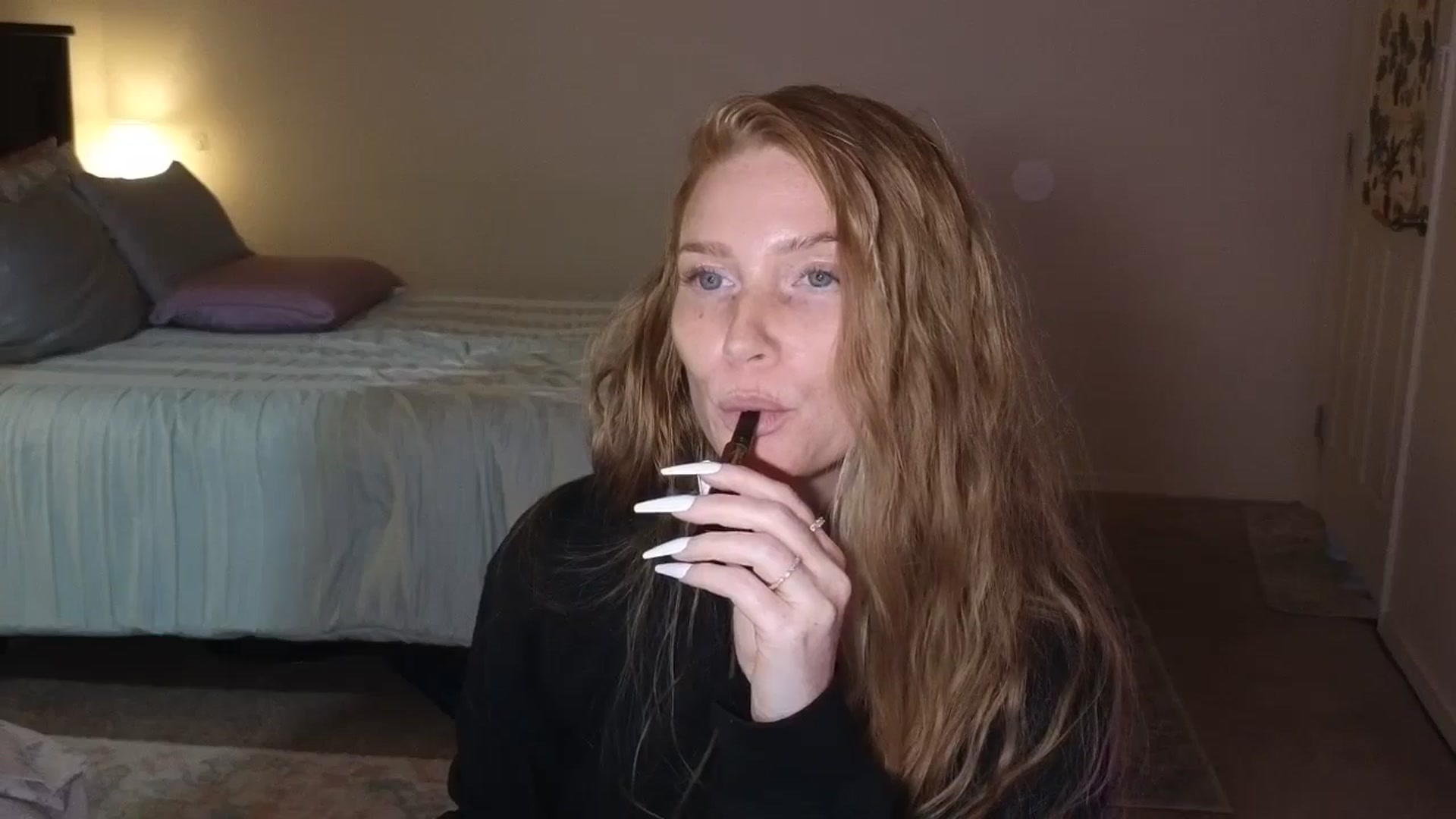 Gallery image thumbnail from Freckld_Cutie's myfreecams stream on, 07/15/2024, 21:59 image 15 of 20