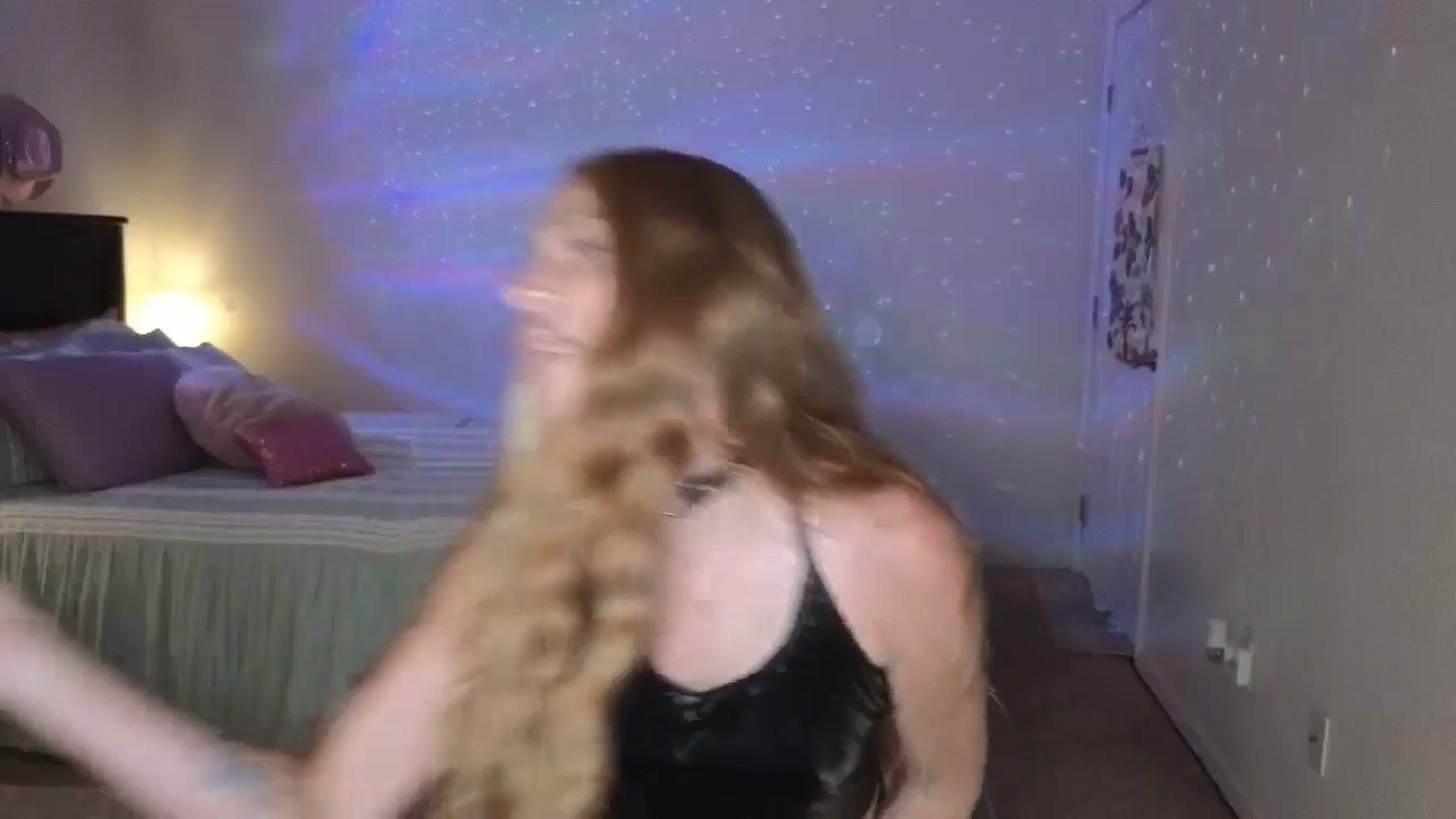 Gallery image thumbnail from Freckld_Cutie's myfreecams stream on, 07/17/2024, 19:26 image 4 of 20