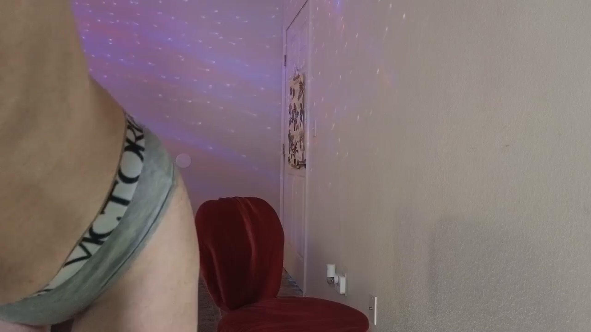 Gallery image thumbnail from Freckld_Cutie's myfreecams stream on, 07/18/2024, 20:23 image 12 of 20