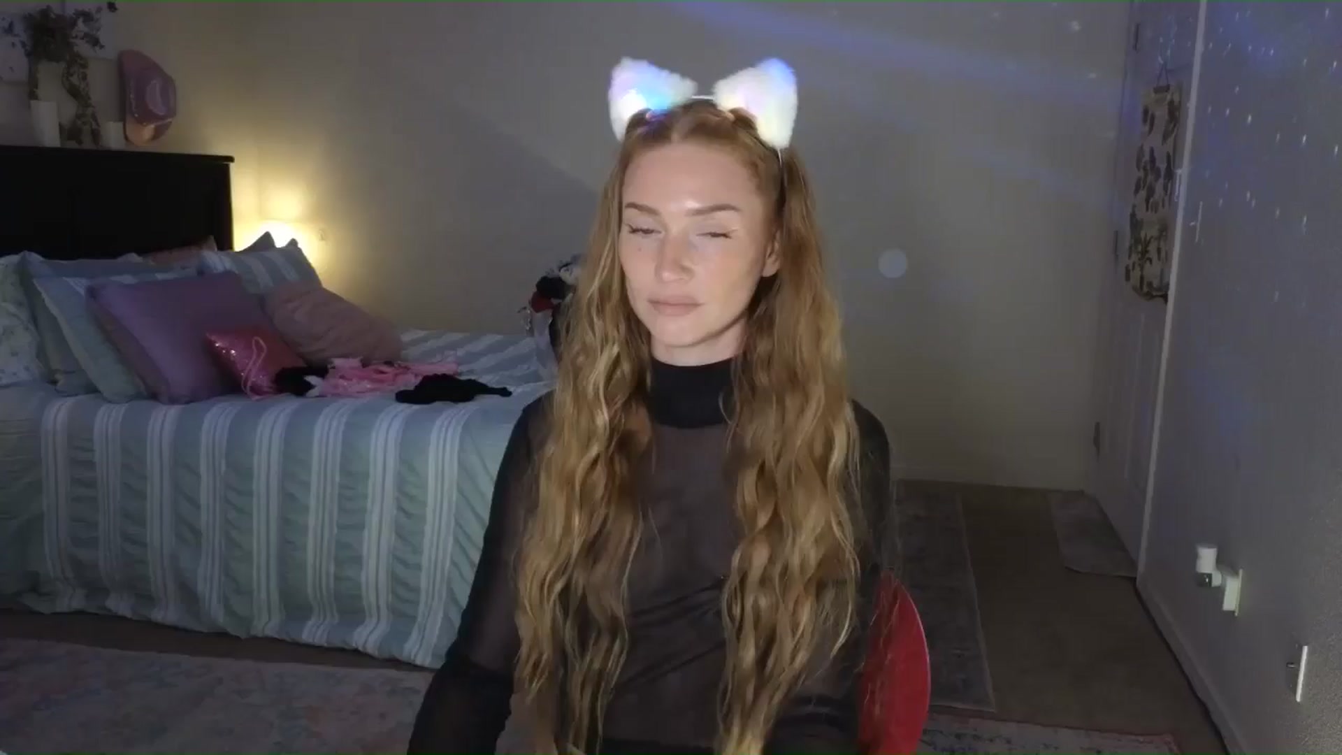 Gallery image thumbnail from Freckld_Cutie's myfreecams stream on, 07/19/2024, 19:12 image 17 of 20