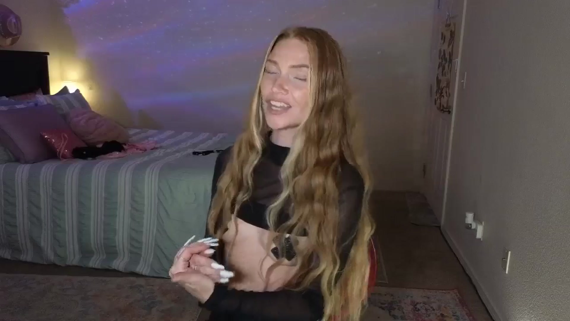 Gallery image thumbnail from Freckld_Cutie's myfreecams stream on, 07/19/2024, 21:22 image 12 of 20