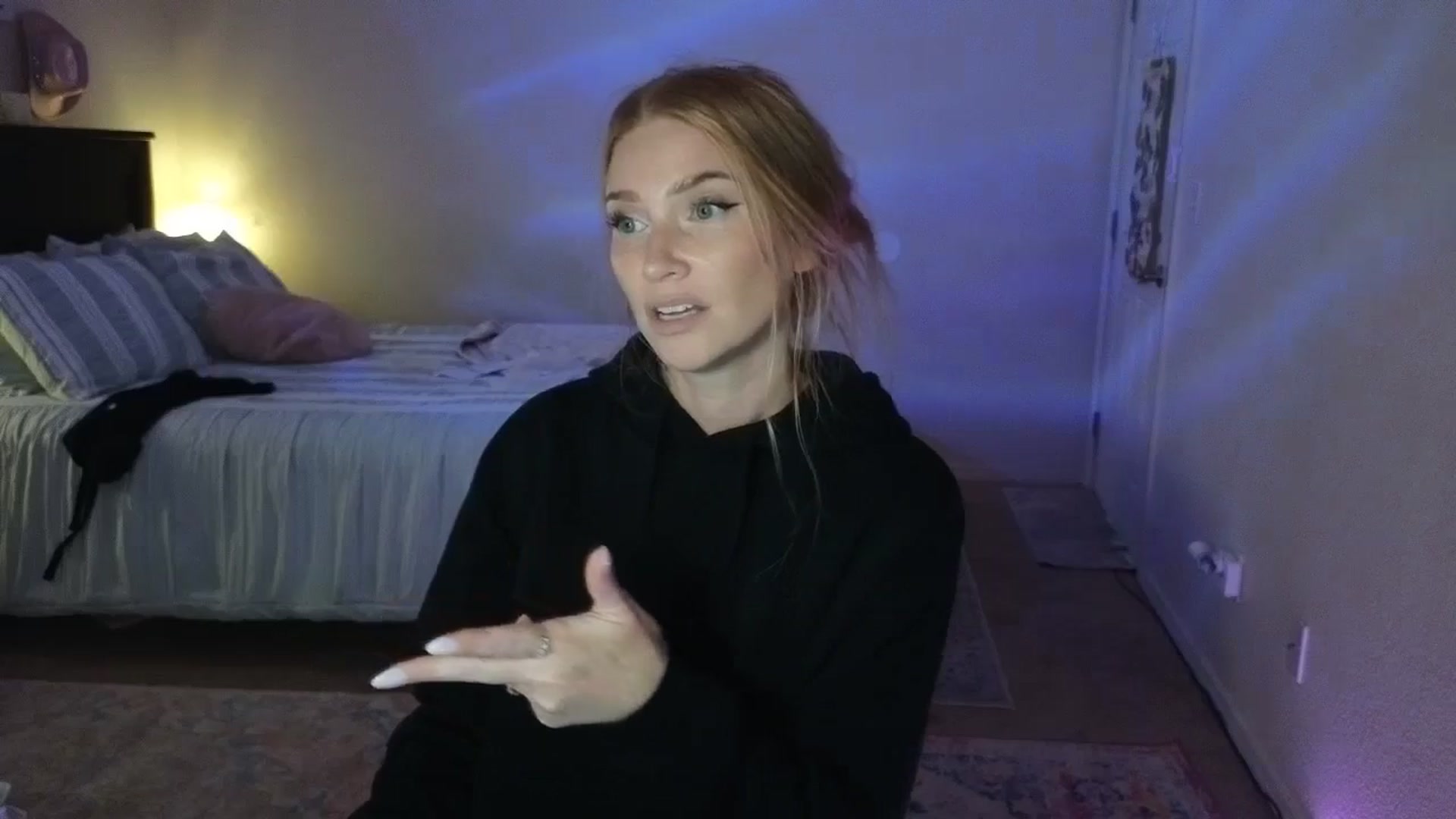 Gallery image thumbnail from Freckld_Cutie's myfreecams stream on, 07/23/2024, 20:41 image 18 of 20