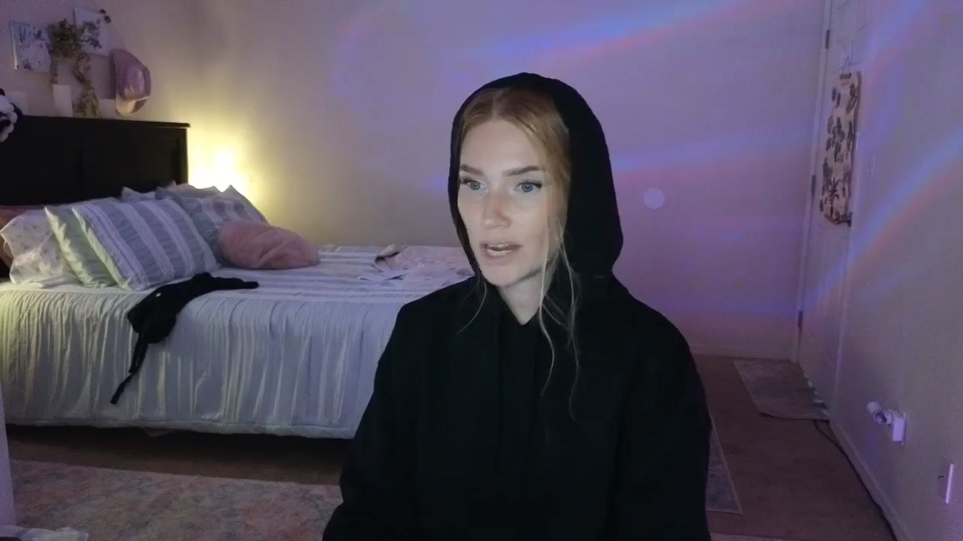 Gallery image thumbnail from Freckld_Cutie's myfreecams stream on, 07/23/2024, 21:49 image 4 of 20