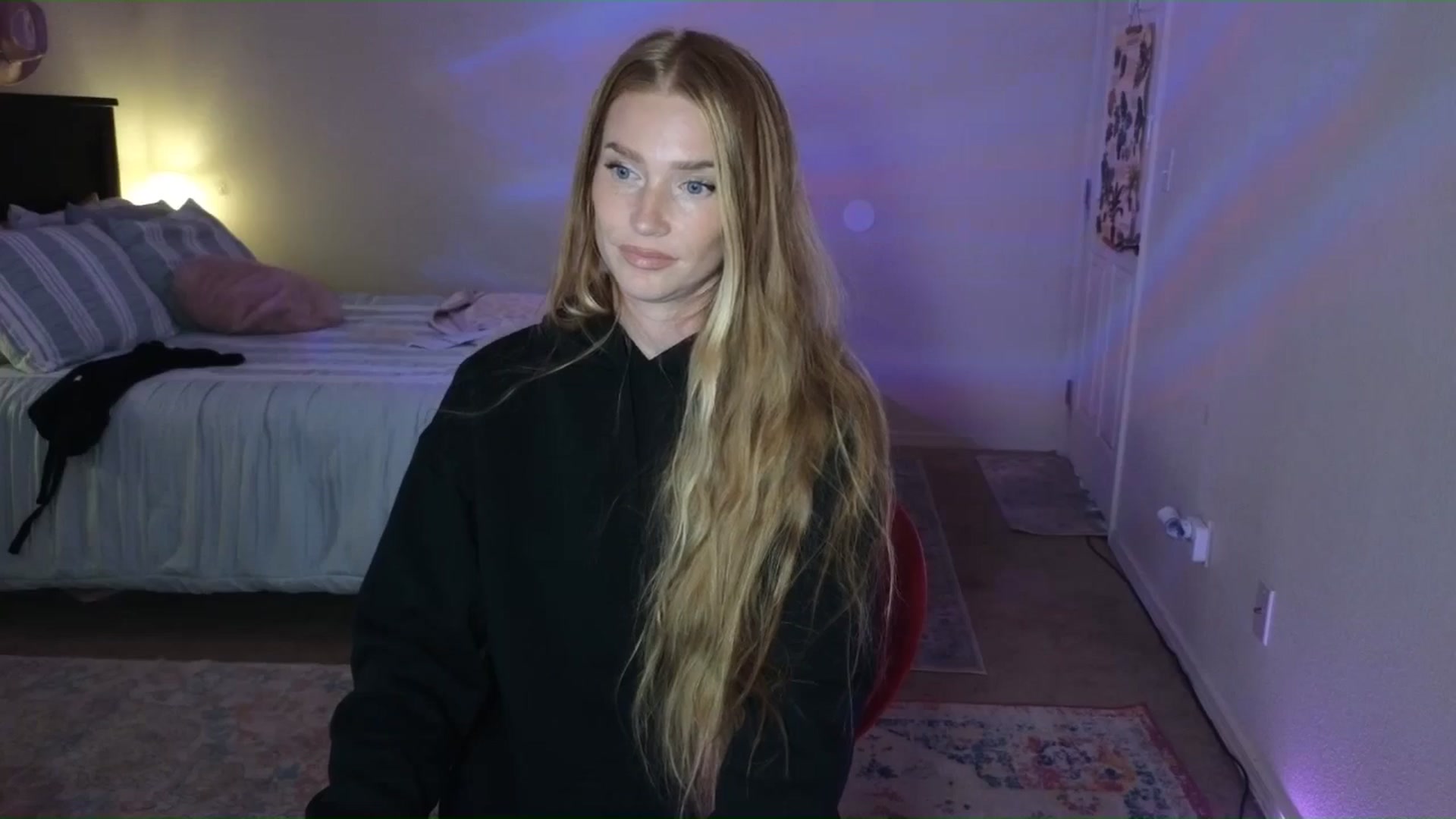Gallery image thumbnail from Freckld_Cutie's myfreecams stream on, 07/23/2024, 22:33 image 18 of 20