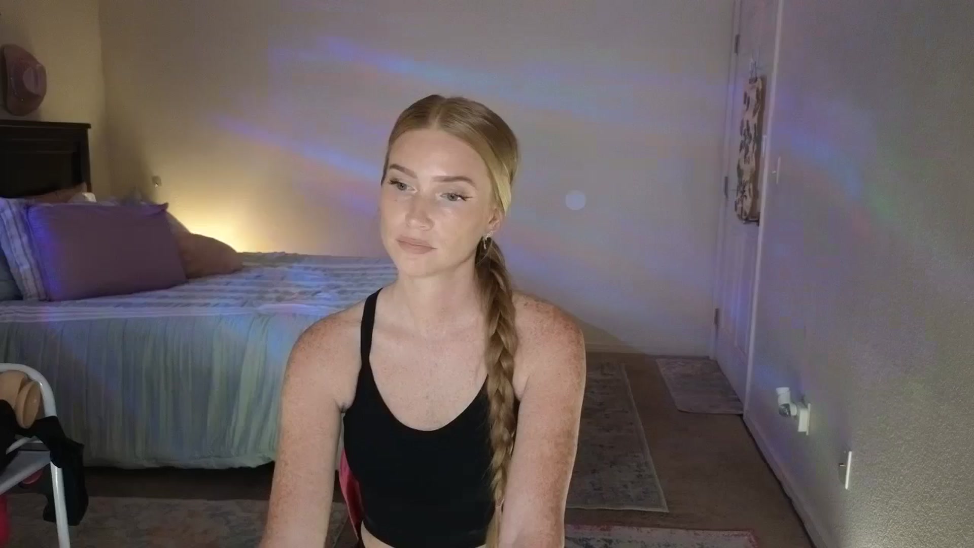 Gallery image thumbnail from Freckld_Cutie's myfreecams stream on, 07/24/2024, 19:49 image 6 of 20